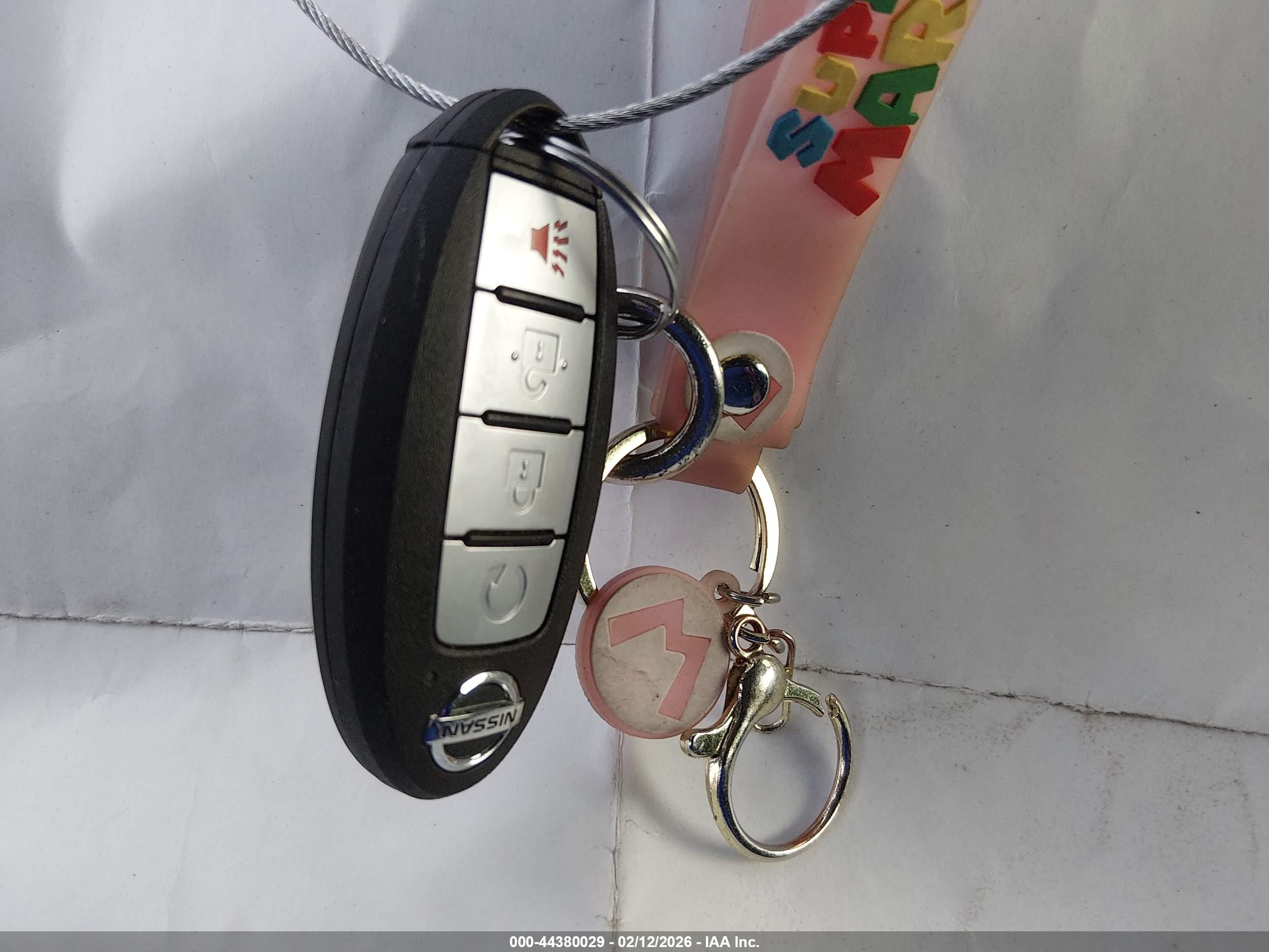 NISSAN ROGUE image 11