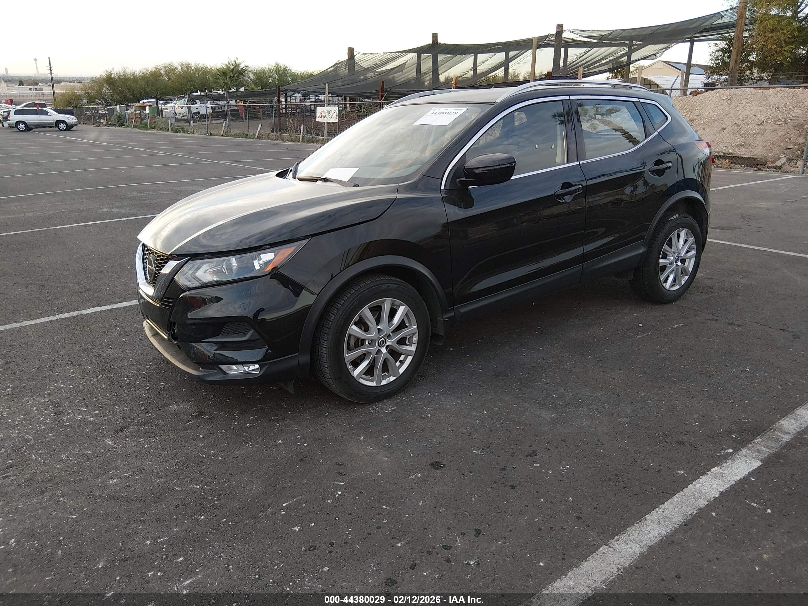NISSAN ROGUE image 2
