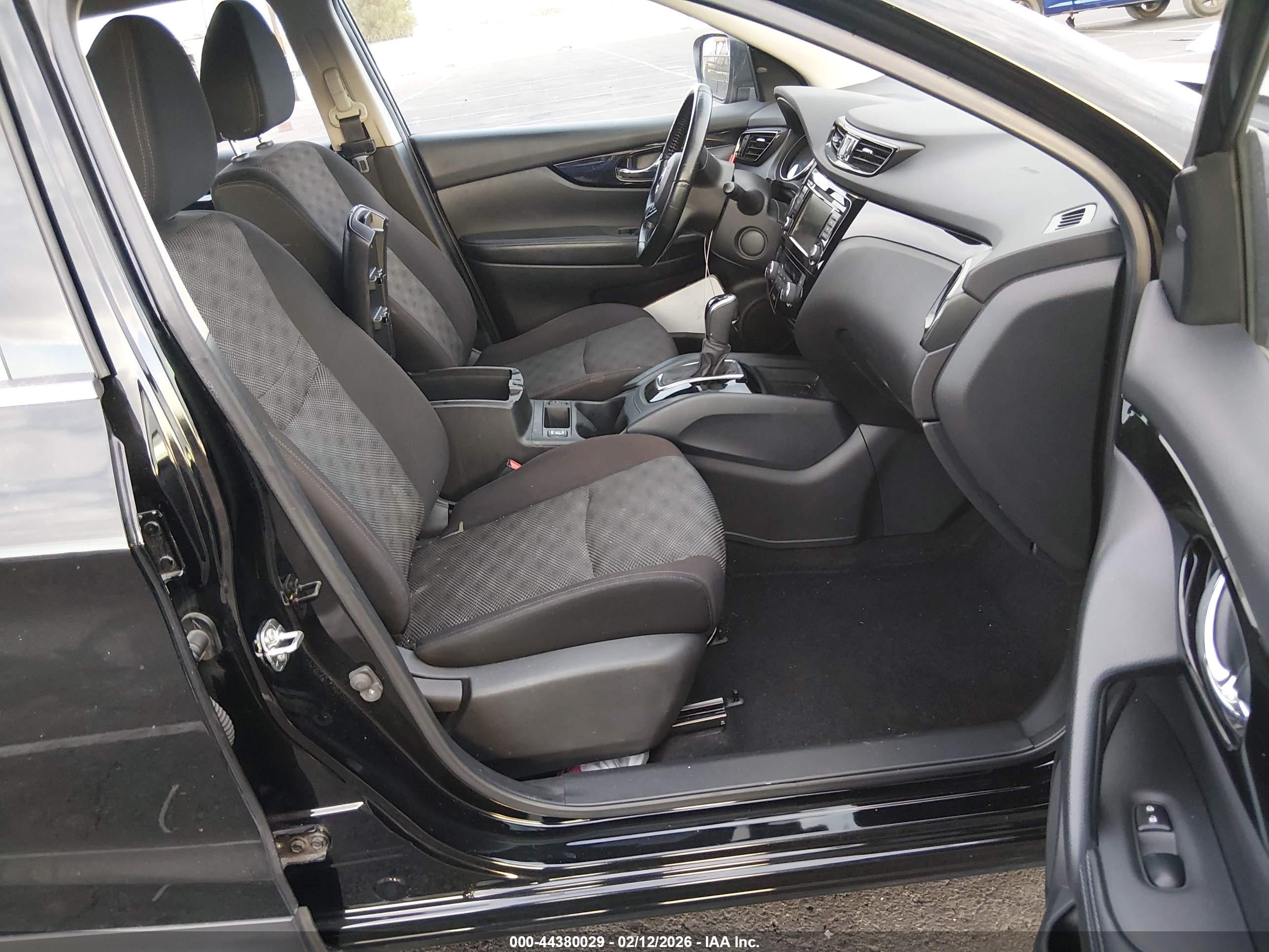 NISSAN ROGUE image 5