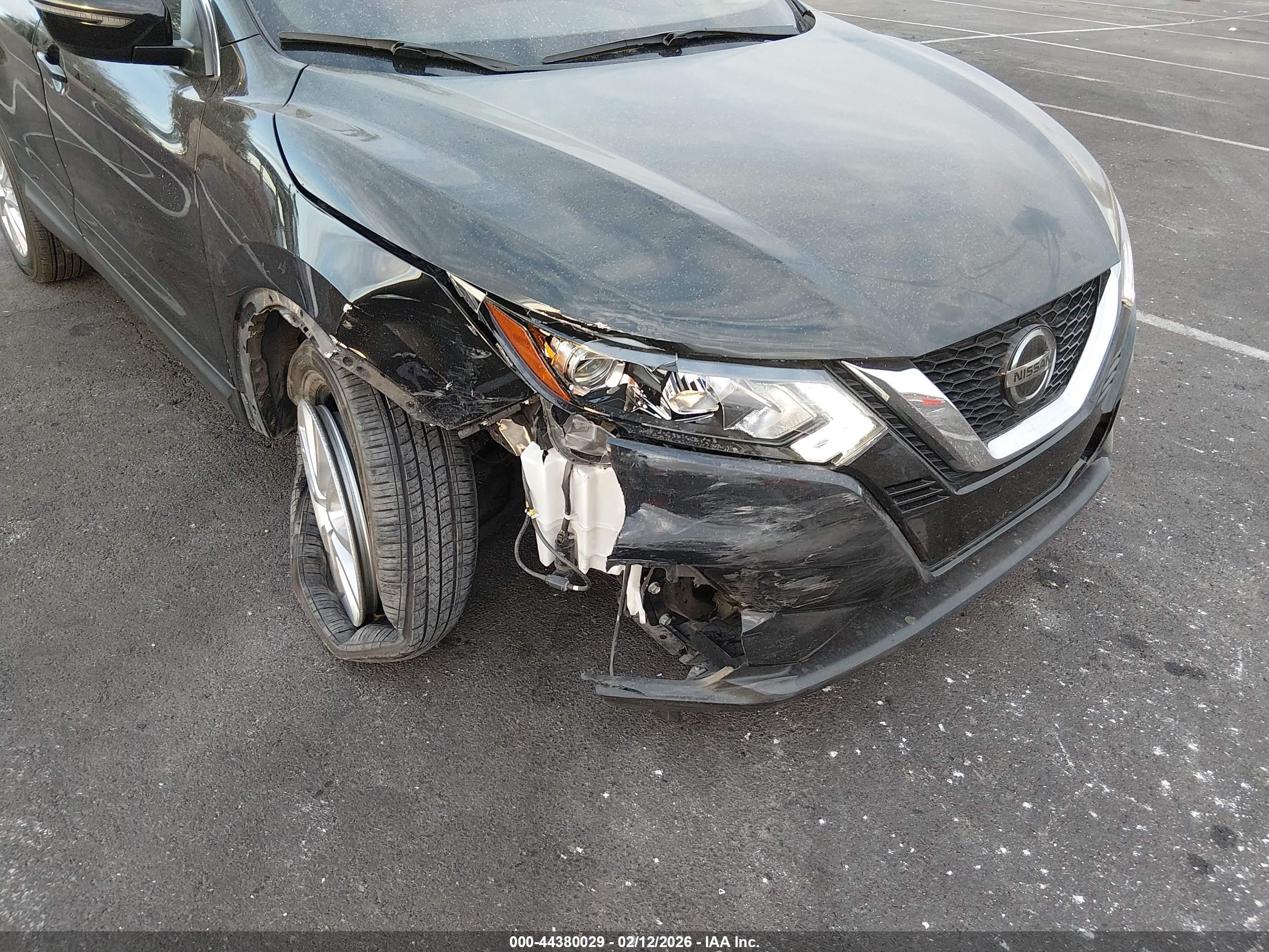NISSAN ROGUE image 6