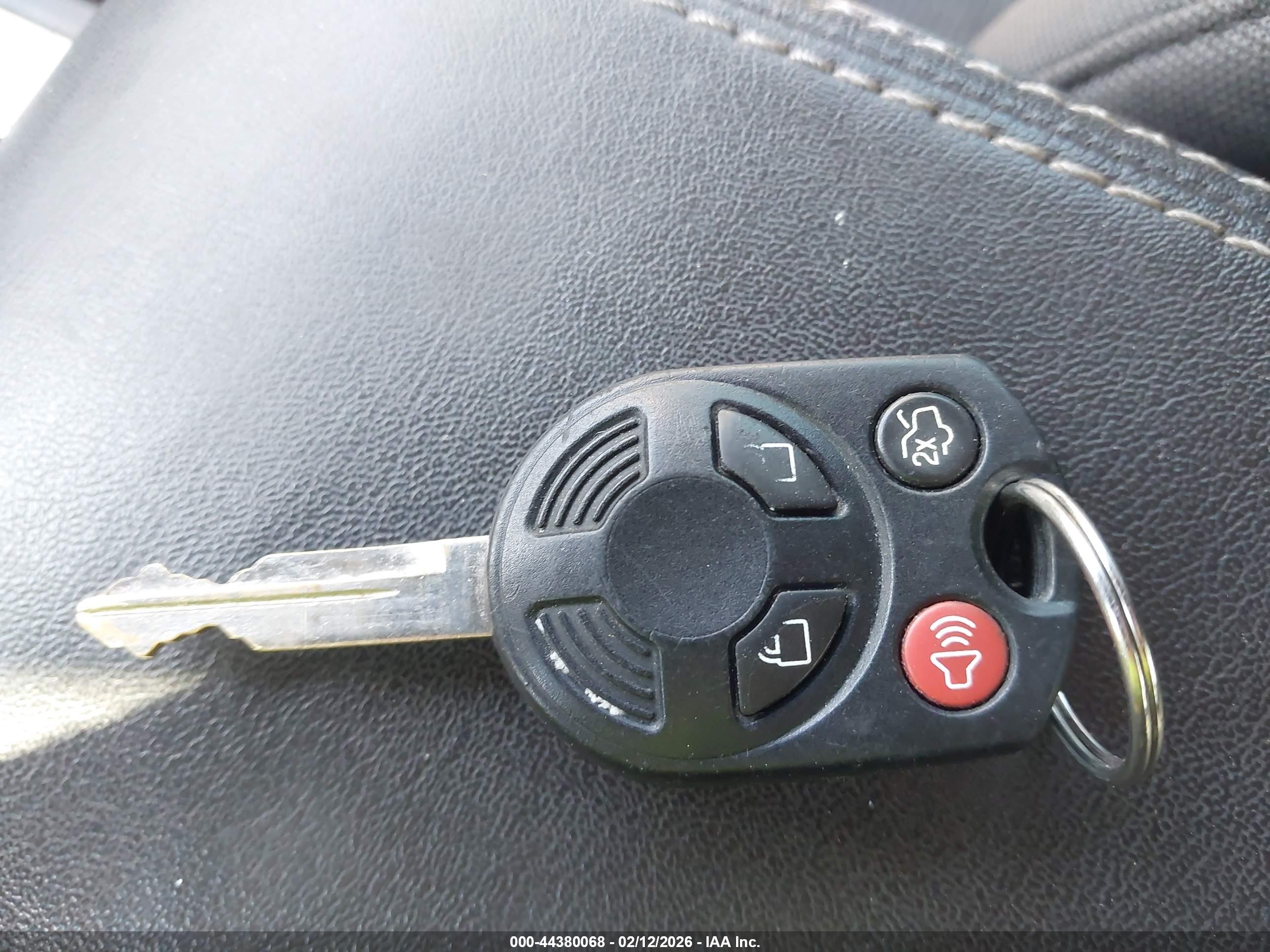 FORD FUSION image 11