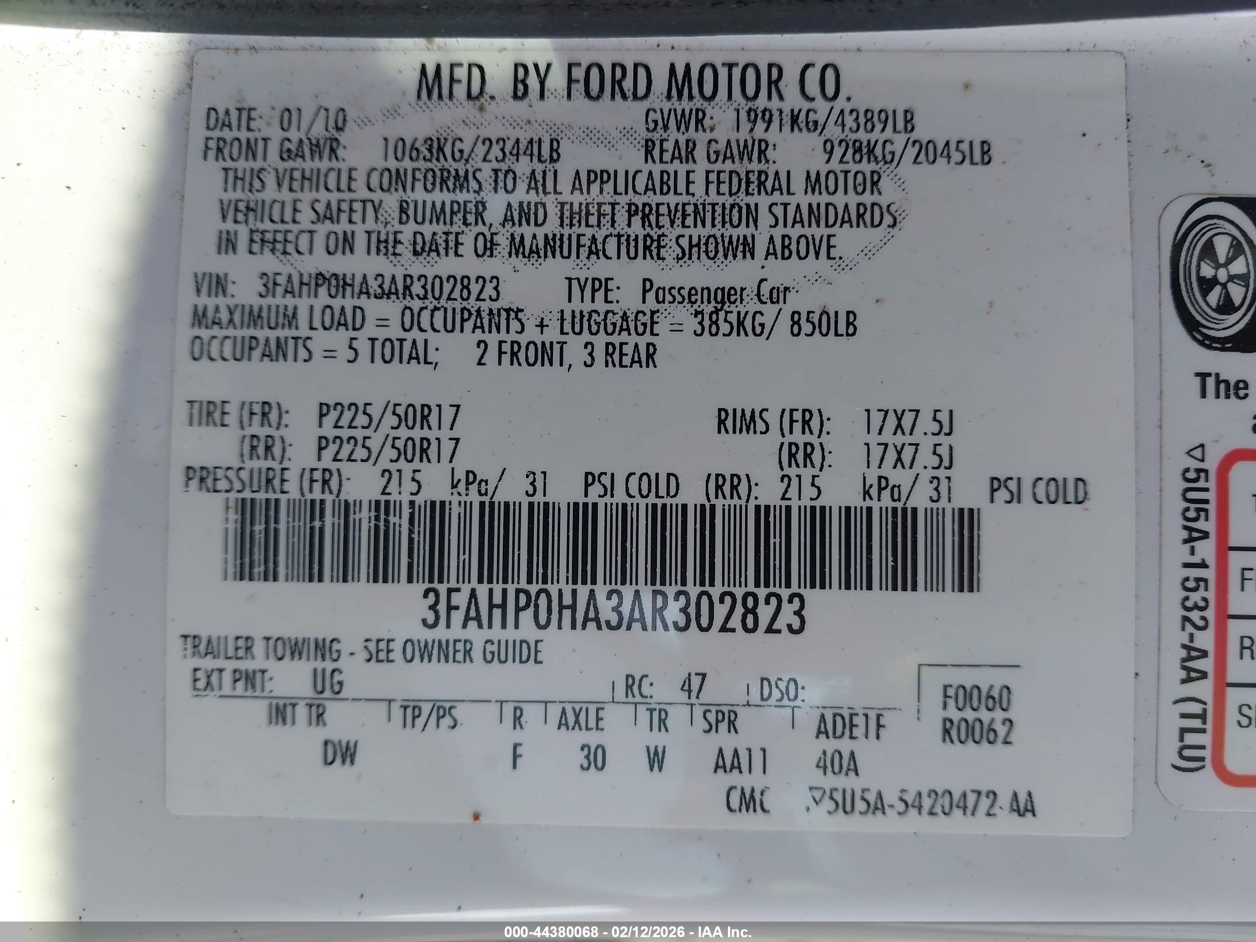 FORD FUSION image 9