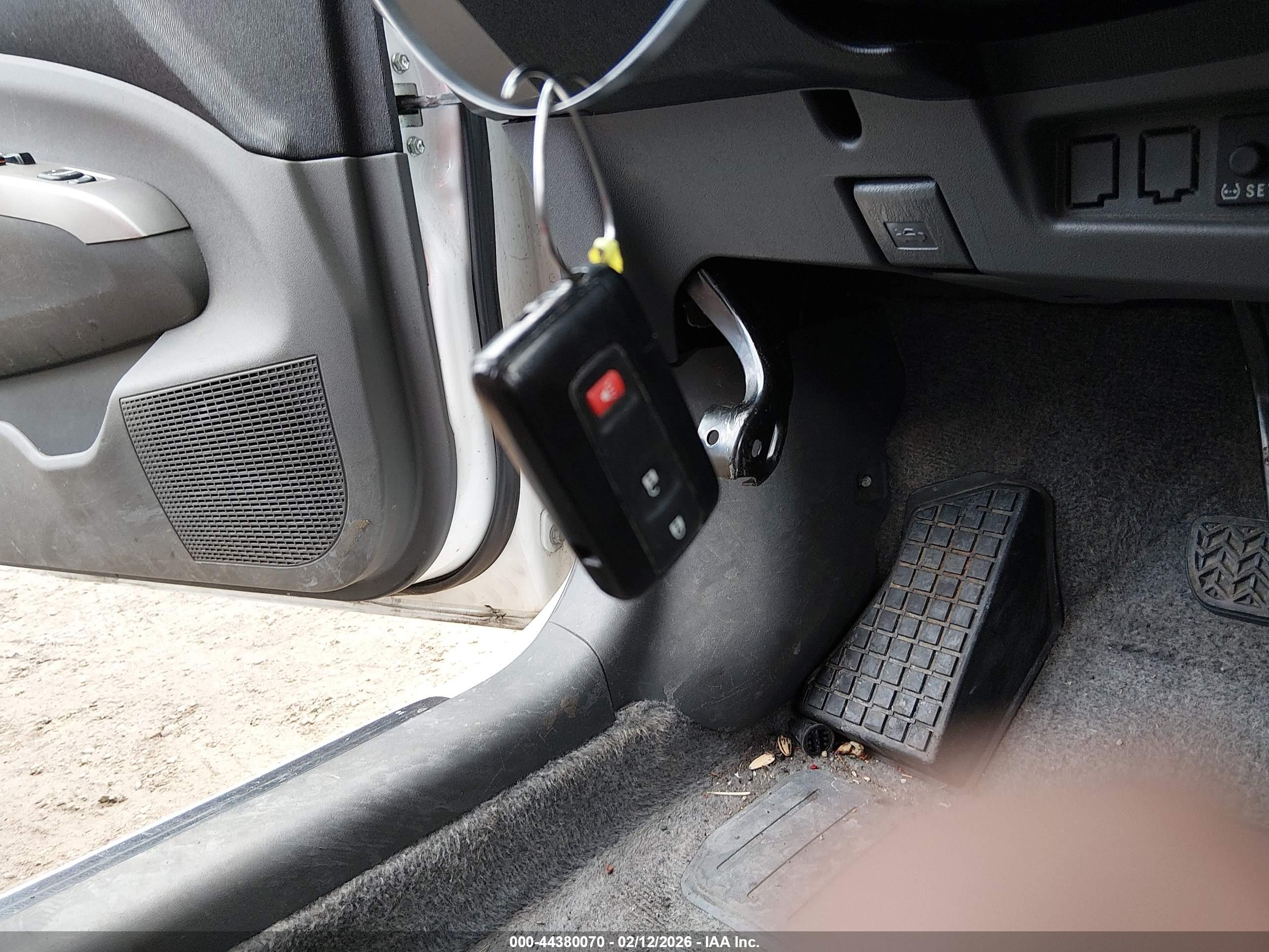 TOYOTA PRIUS image 11