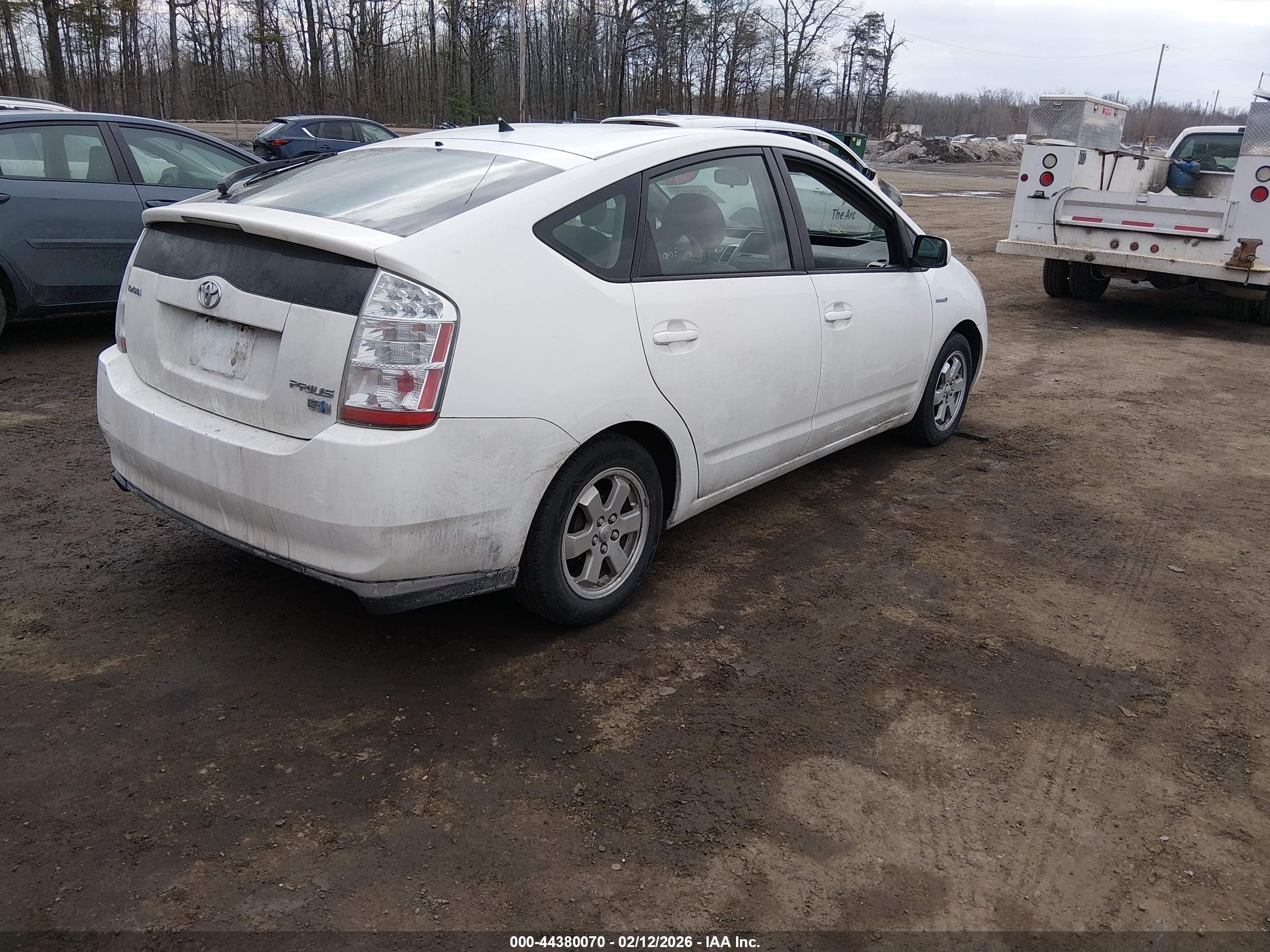 TOYOTA PRIUS image 4
