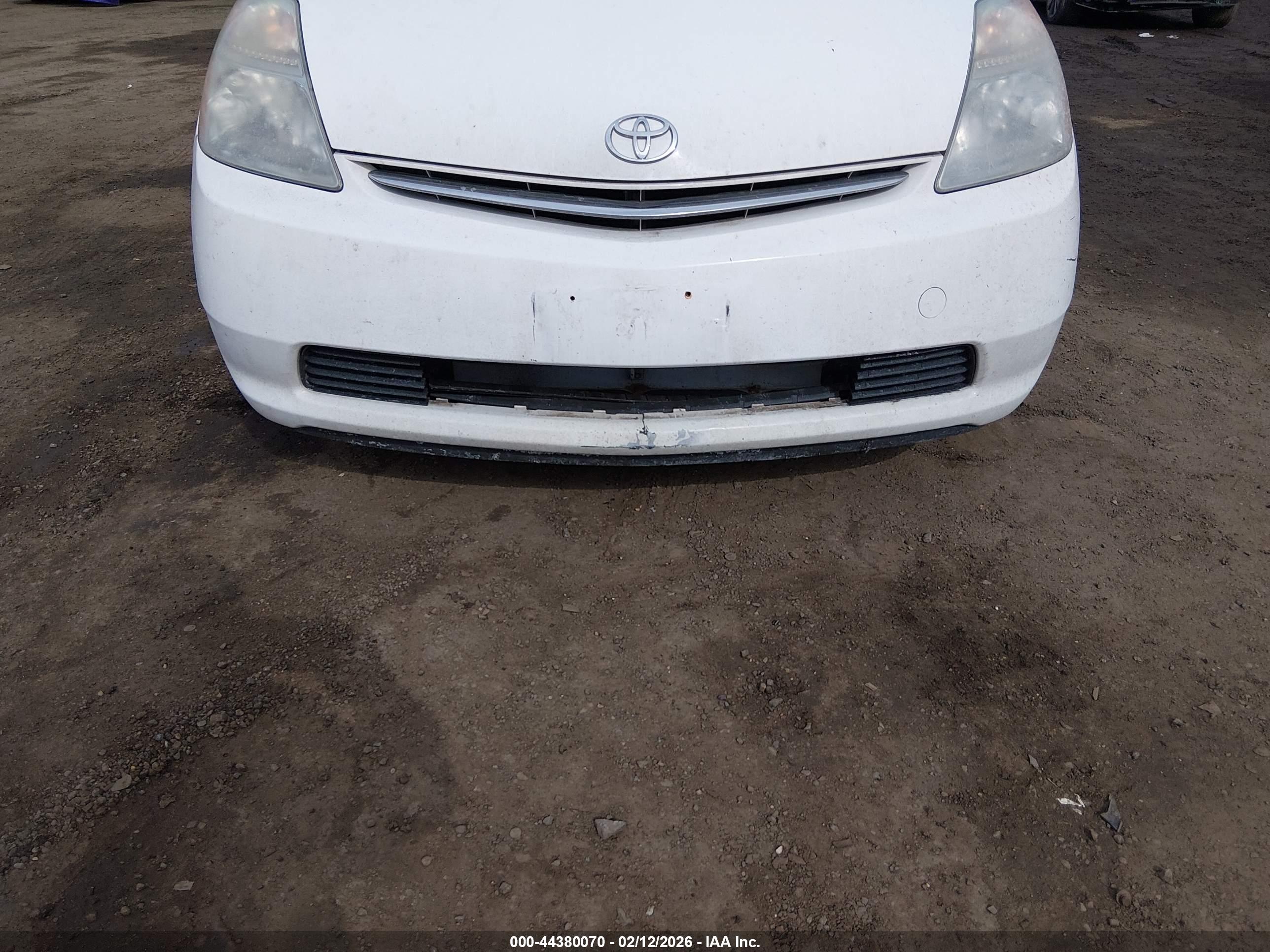 TOYOTA PRIUS image 6