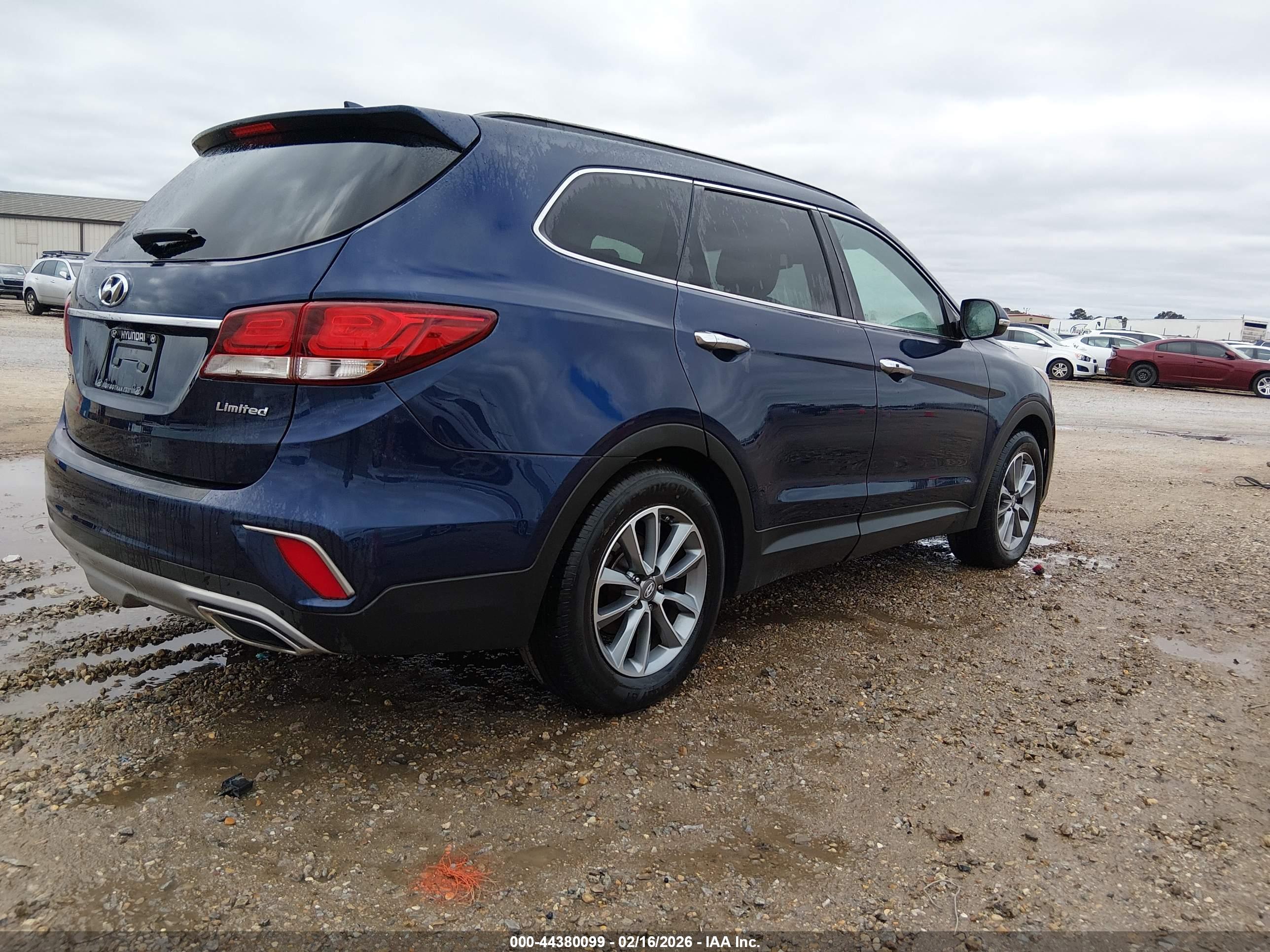 HYUNDAI SANTA image 4