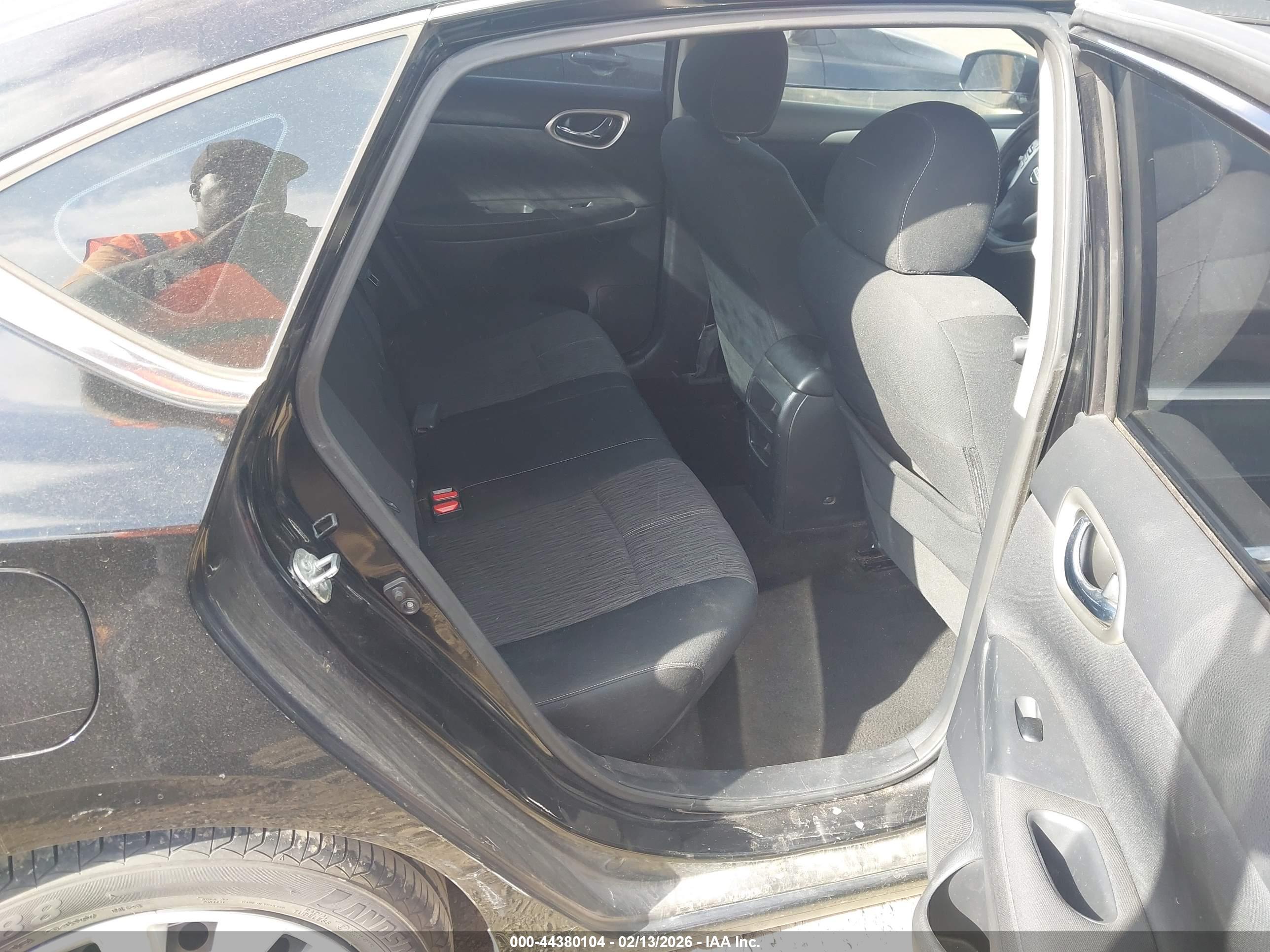 NISSAN SENTRA image 8