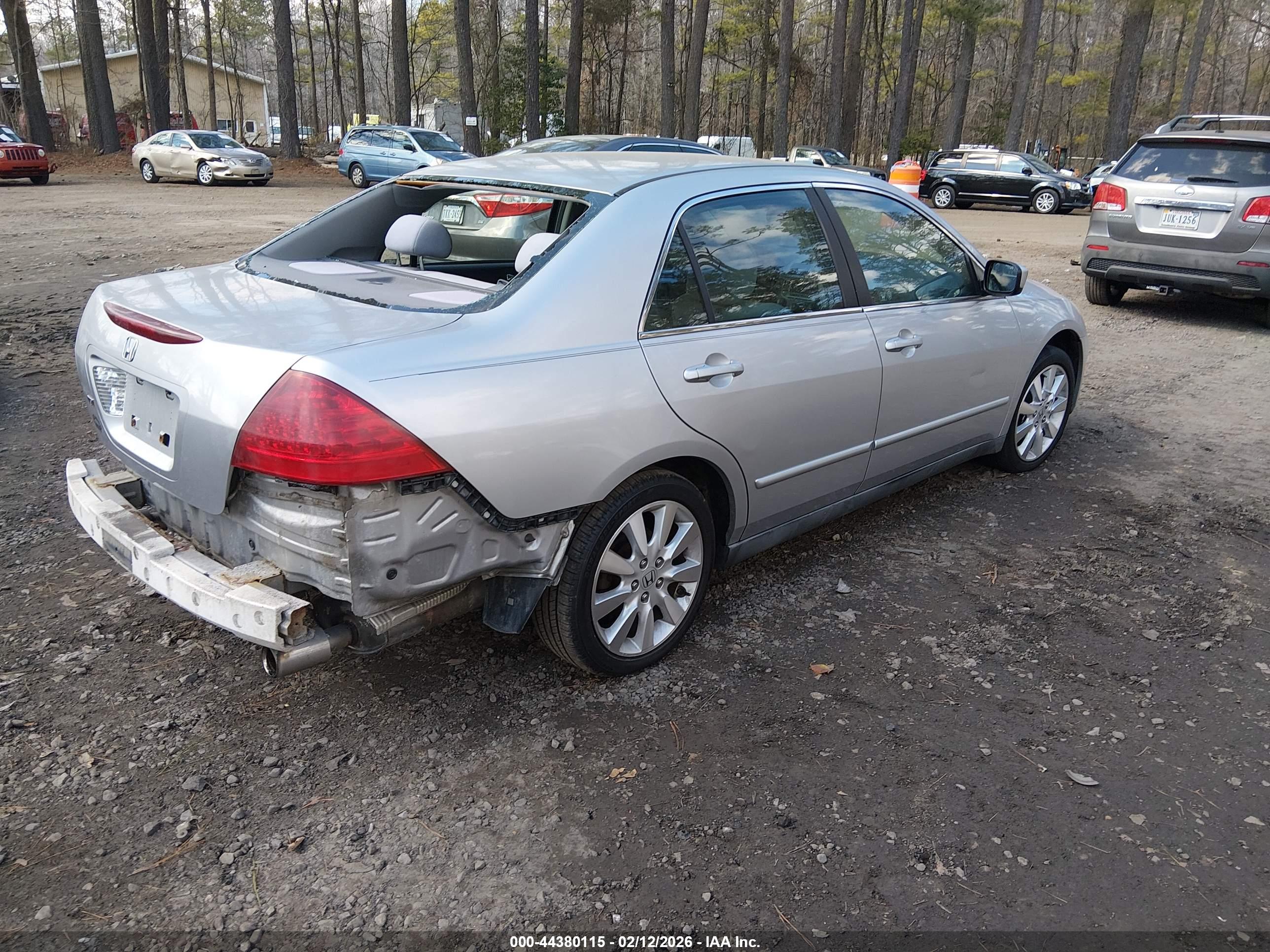HONDA ACCORD image 4