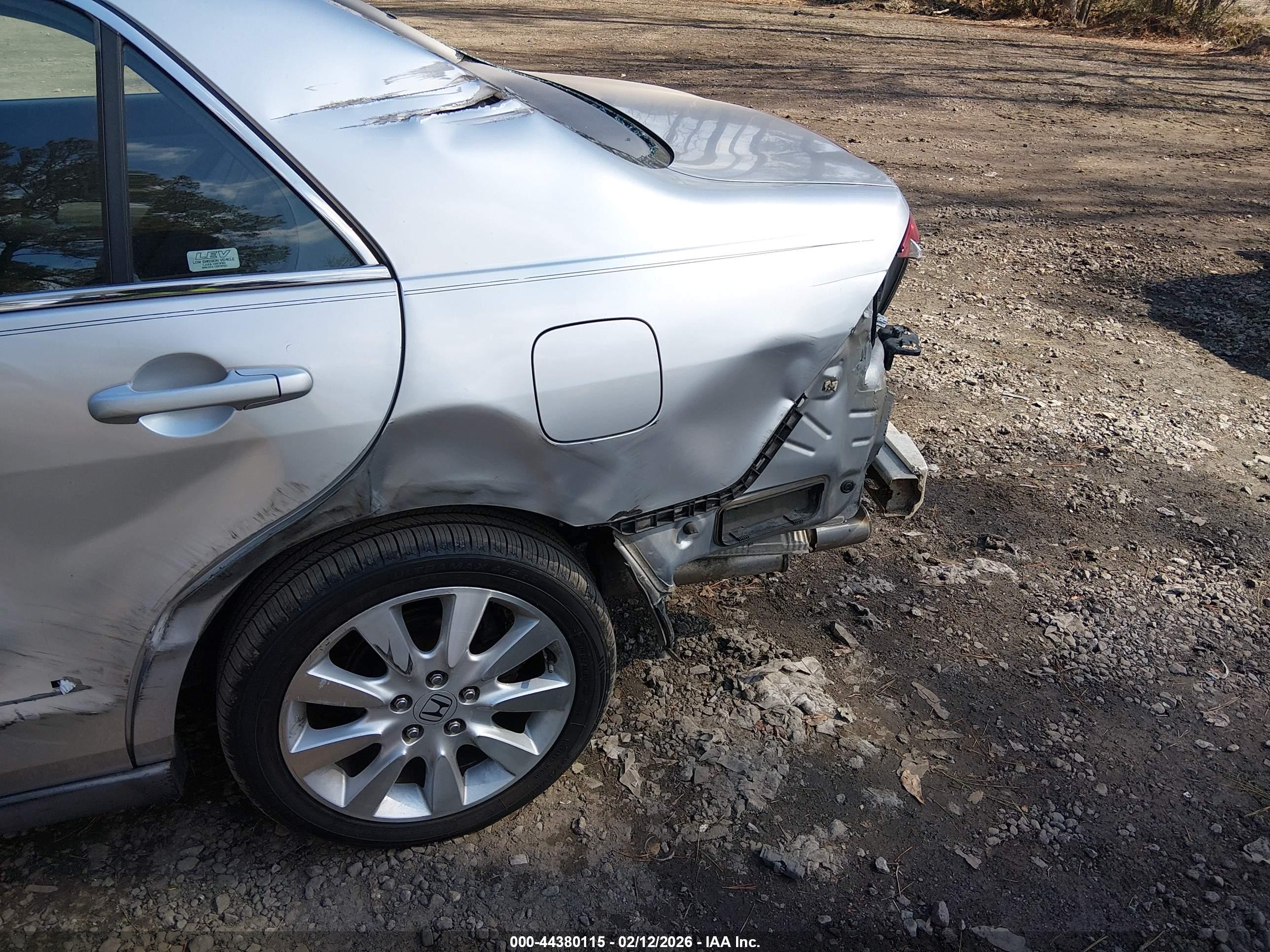 HONDA ACCORD image 6