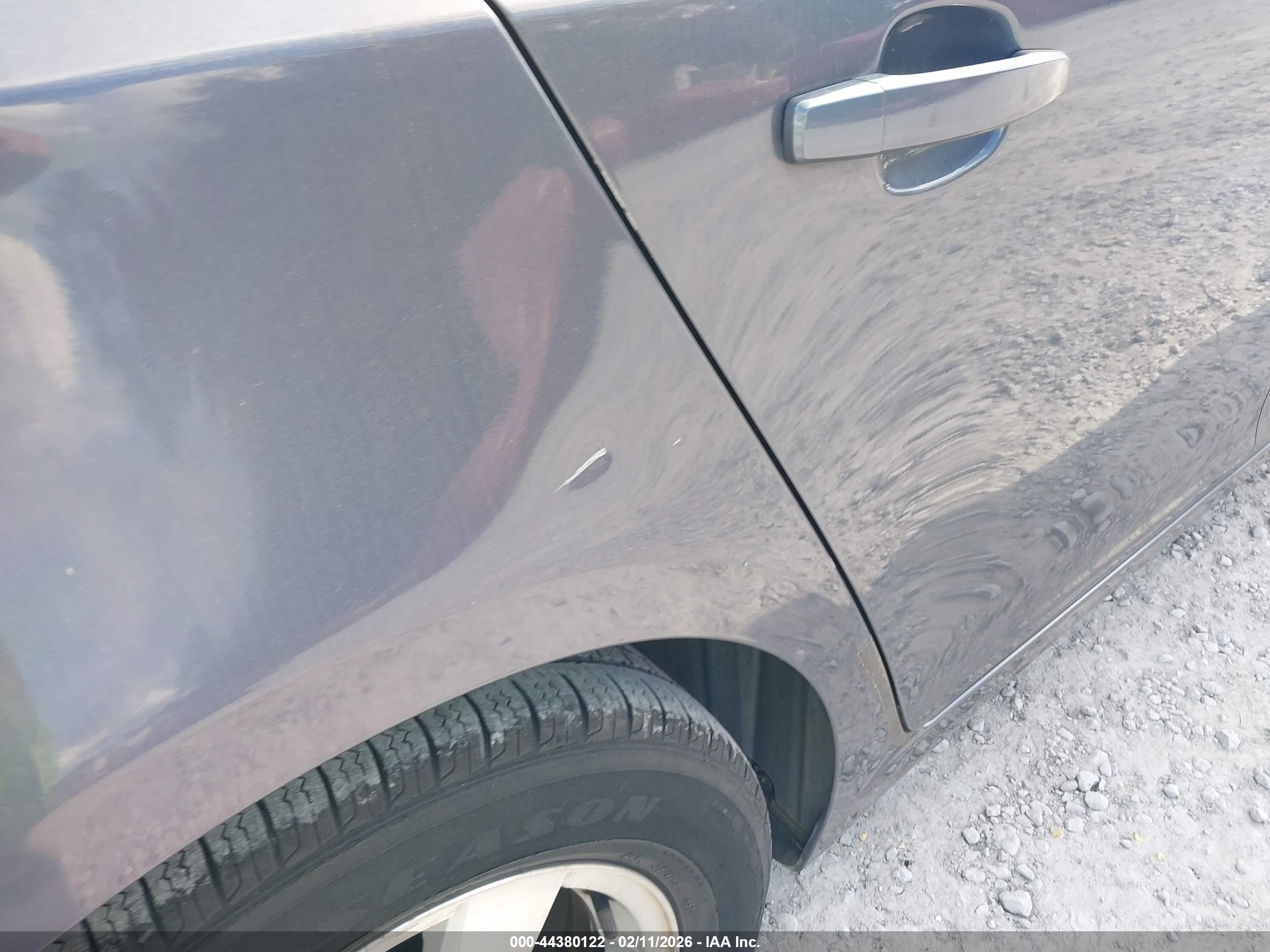 CHEVROLET CRUZE image 6