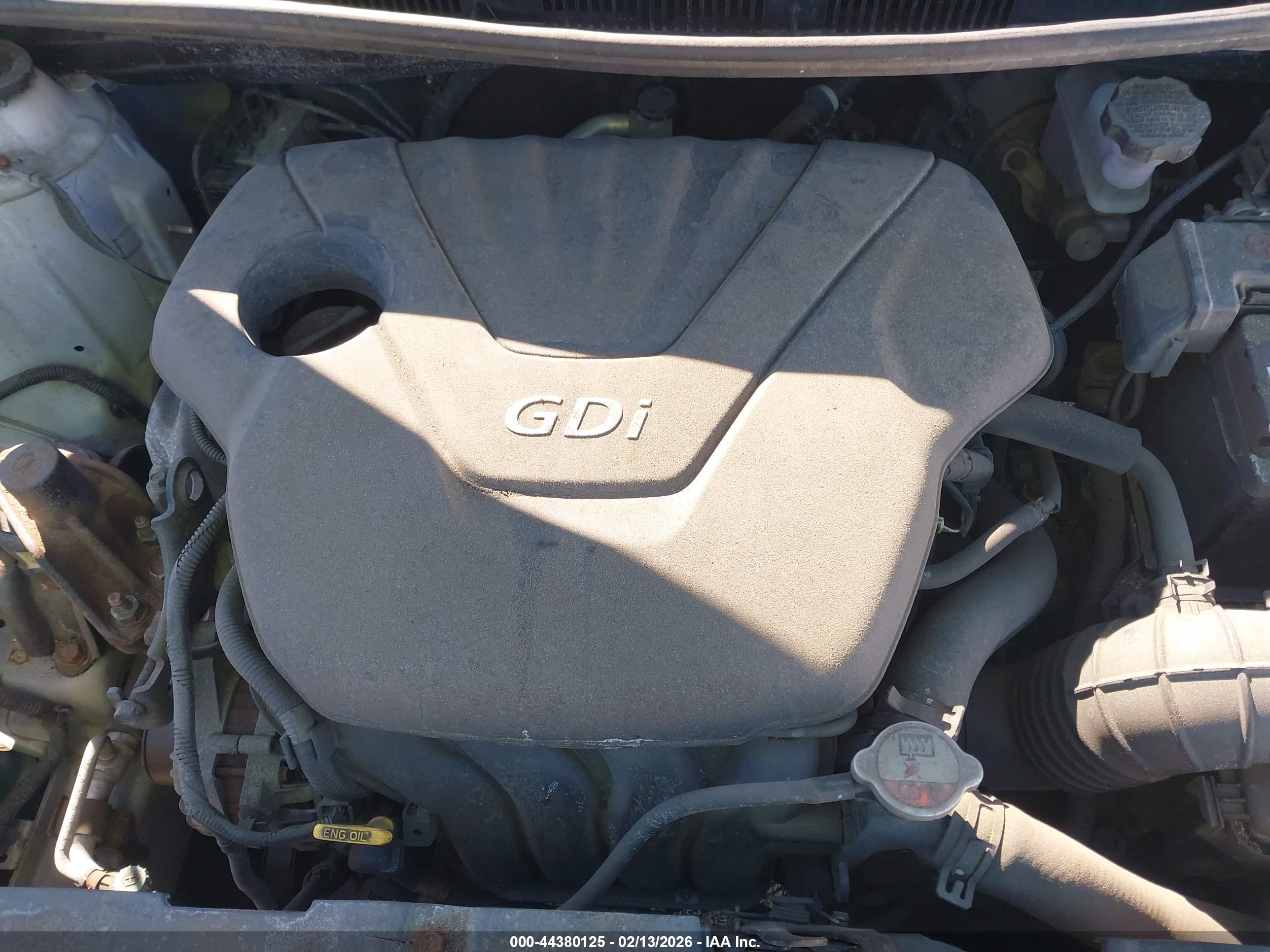 HYUNDAI ACCENT image 10