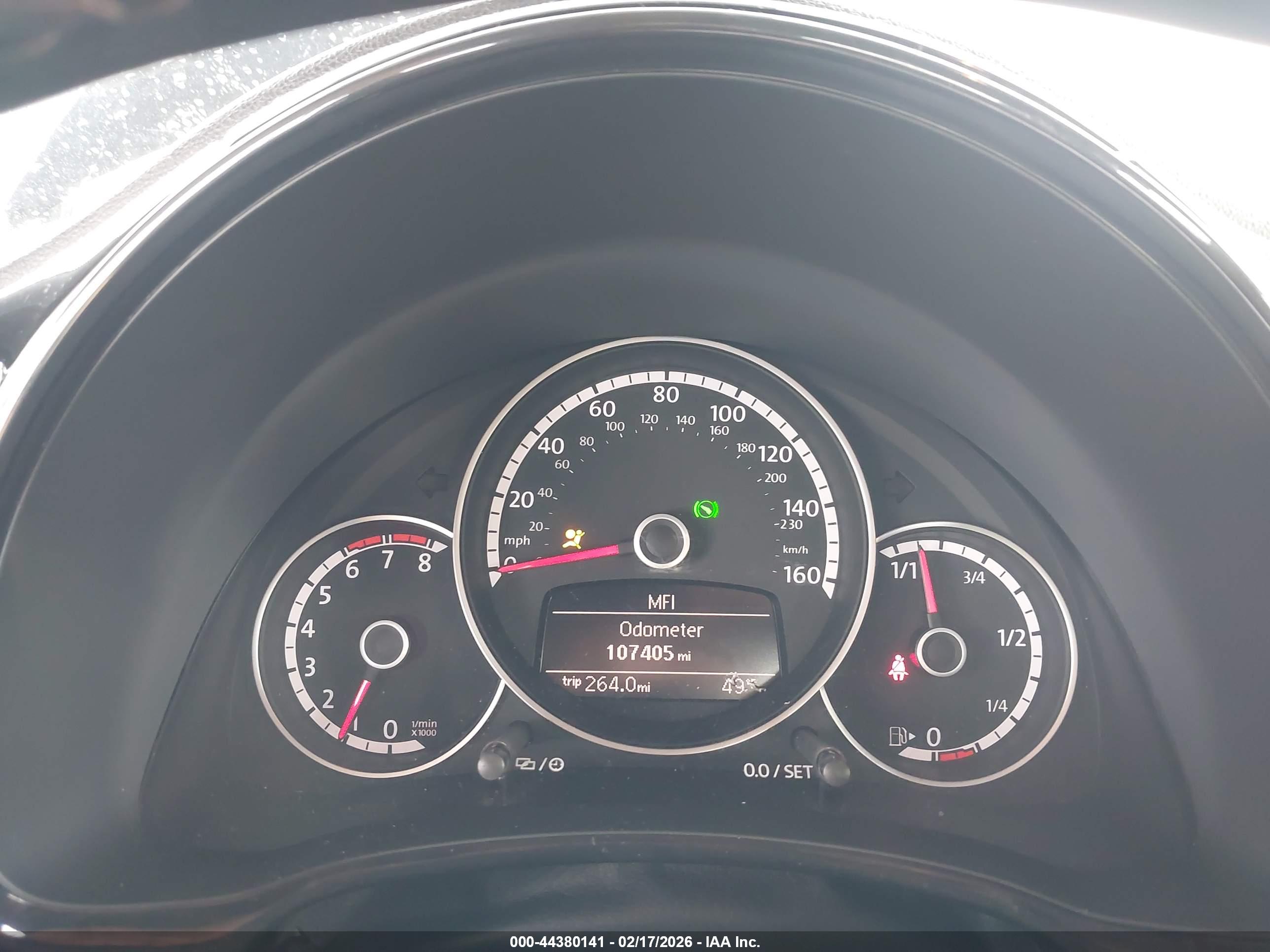 VOLKSWAGEN BEETLE image 7