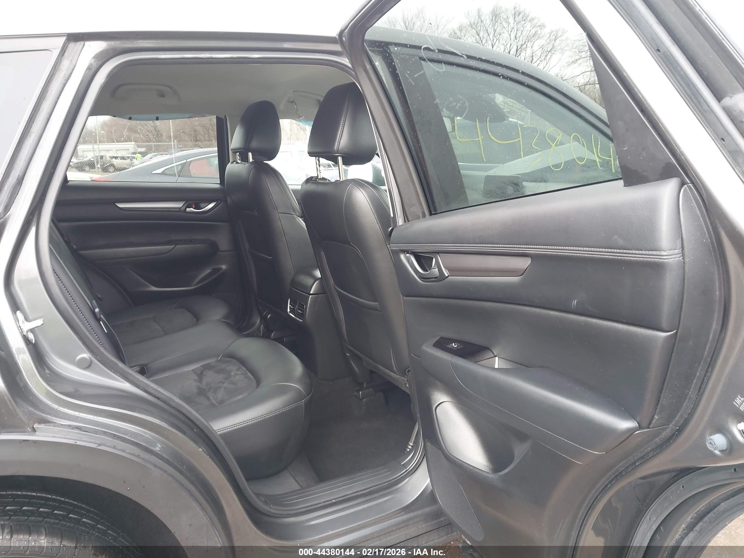 MAZDA CX-5 image 8