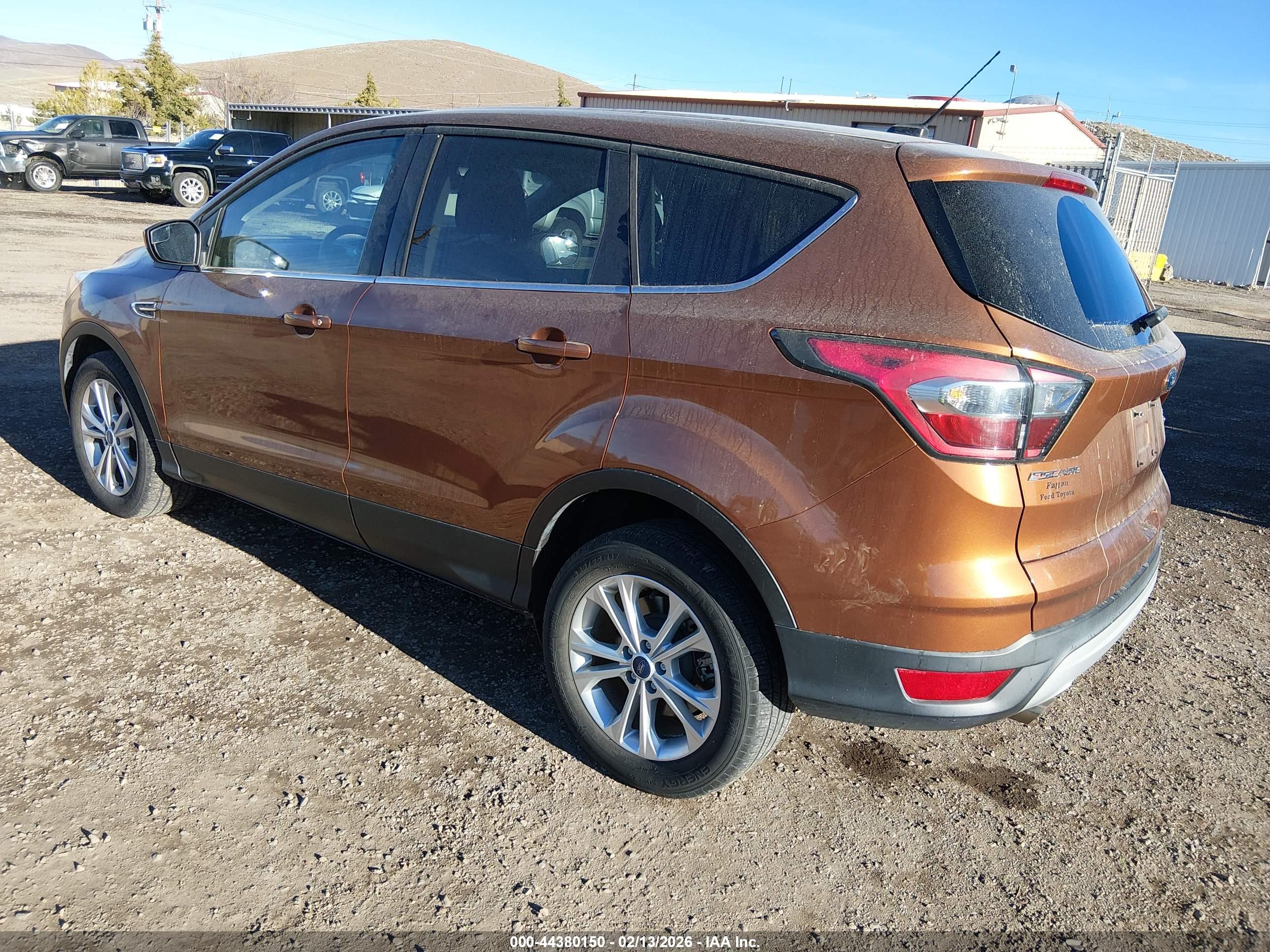 FORD ESCAPE image 3