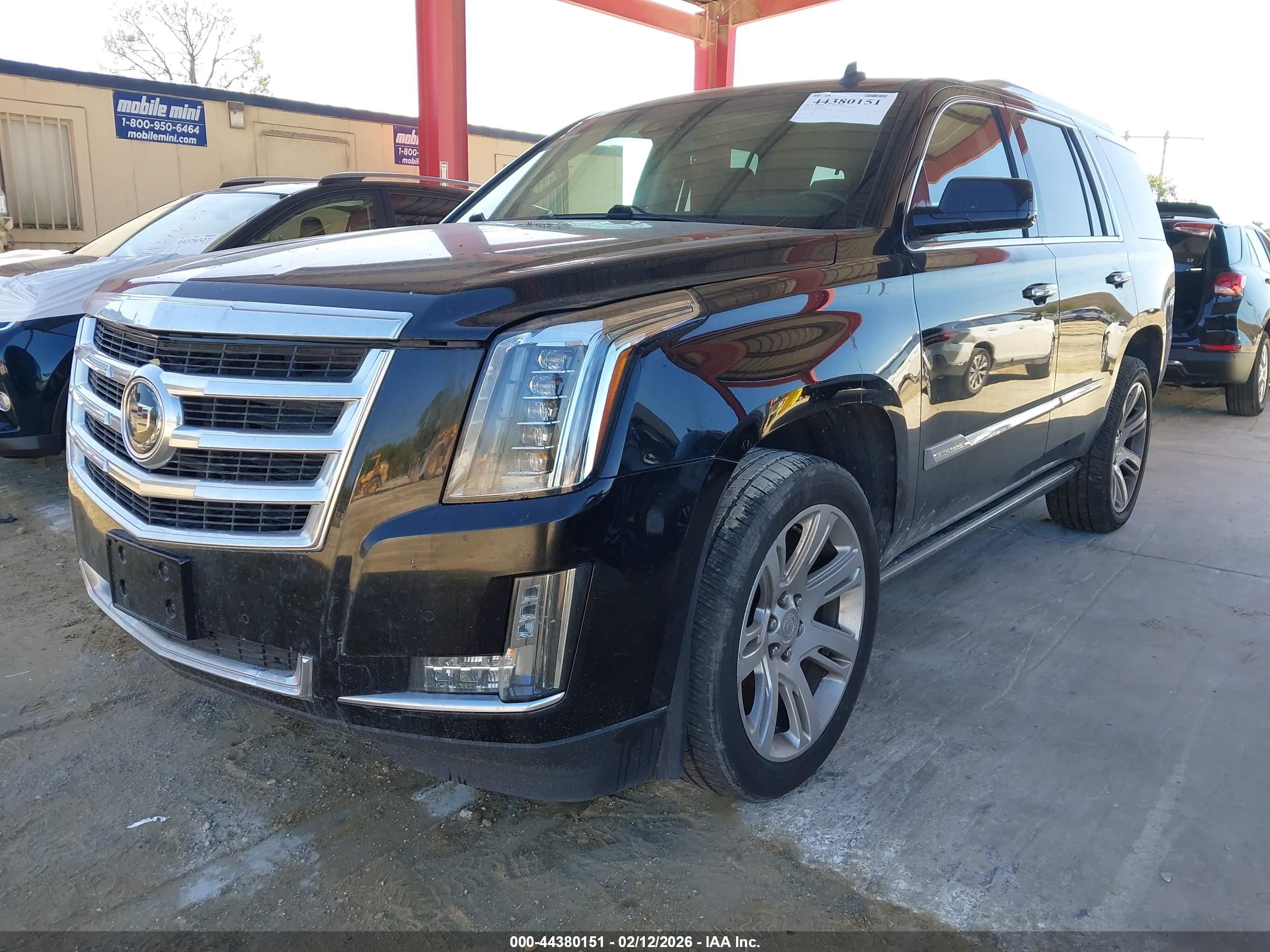 CADILLAC ESCALADE image 2