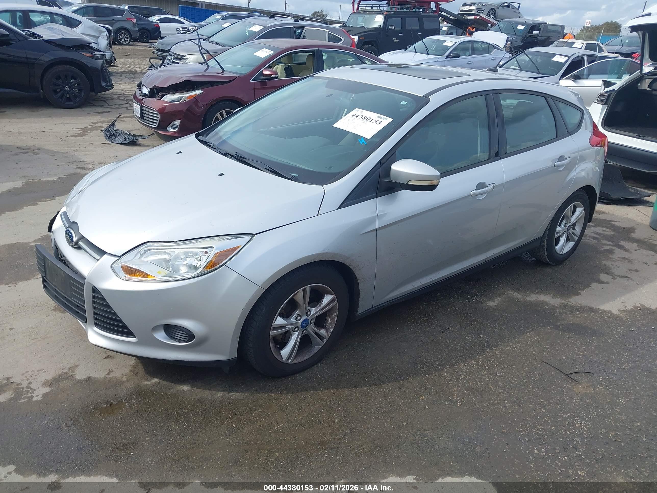 FORD FOCUS image 2