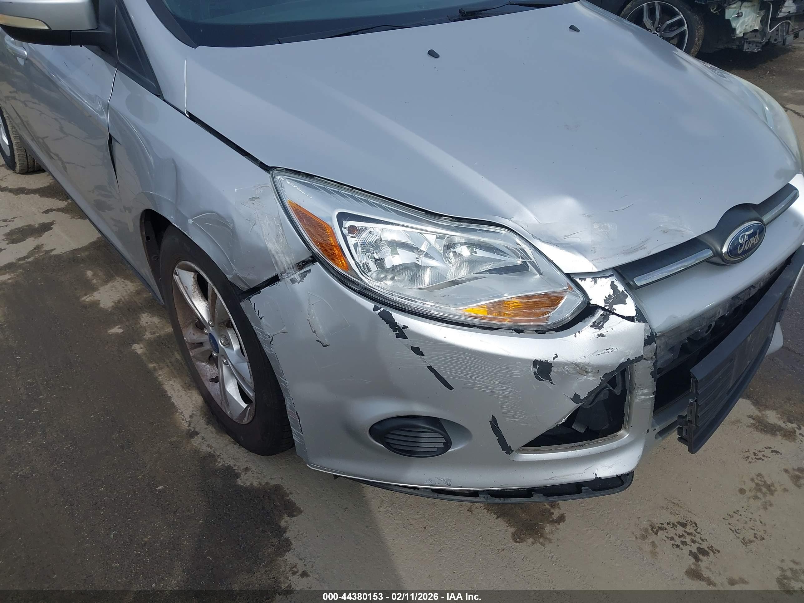 FORD FOCUS image 6