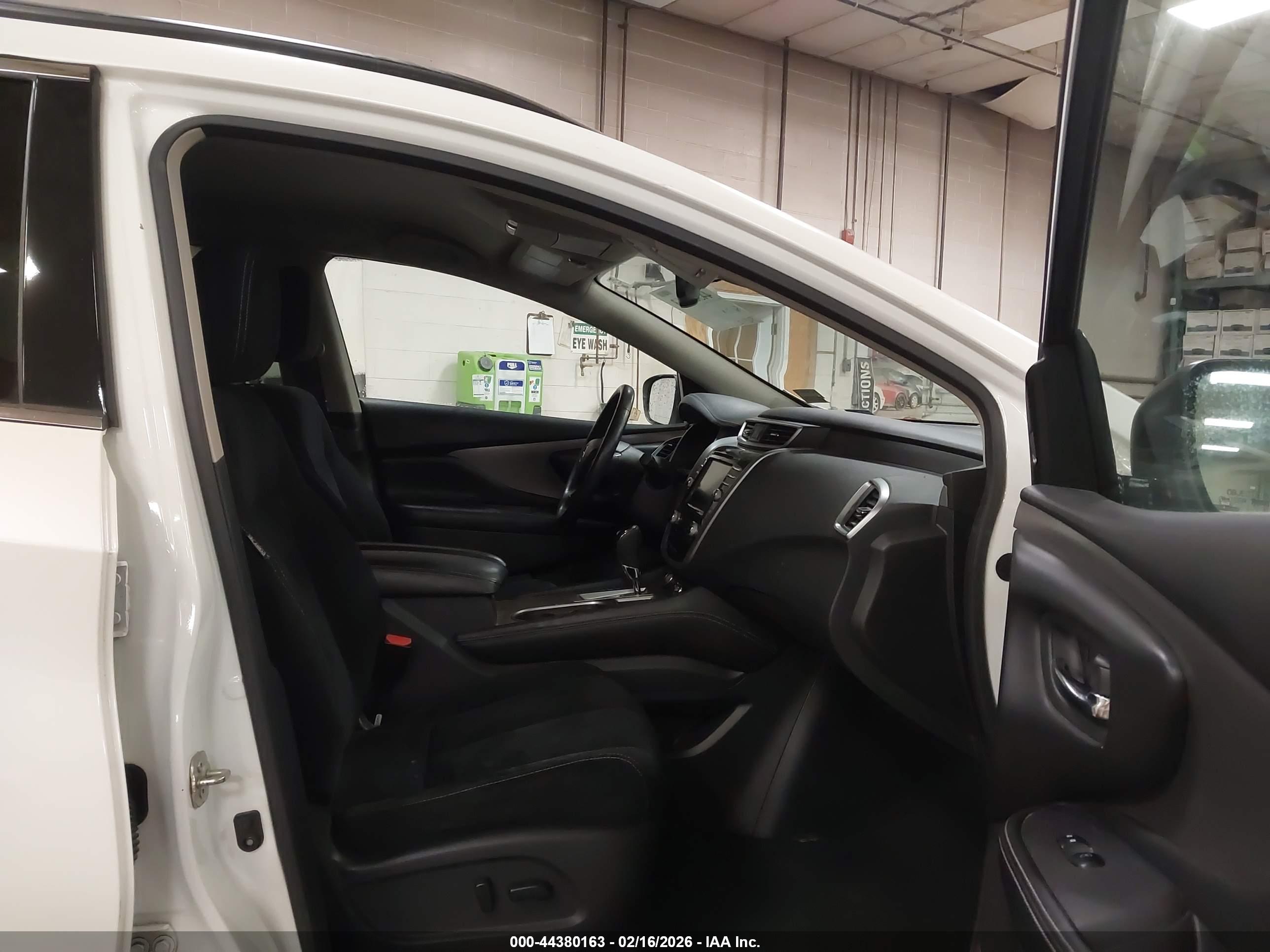 NISSAN MURANO image 5