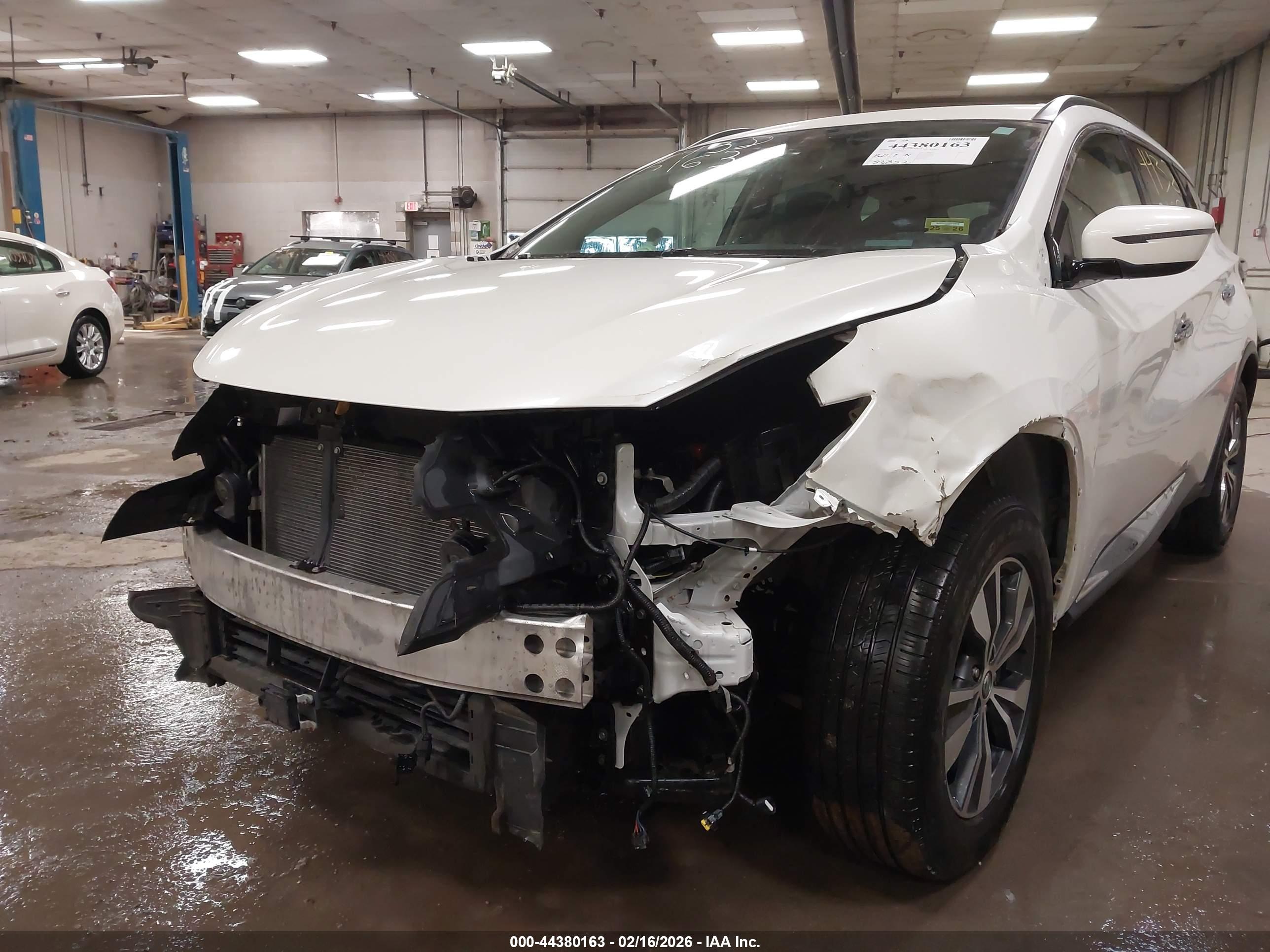 NISSAN MURANO image 6