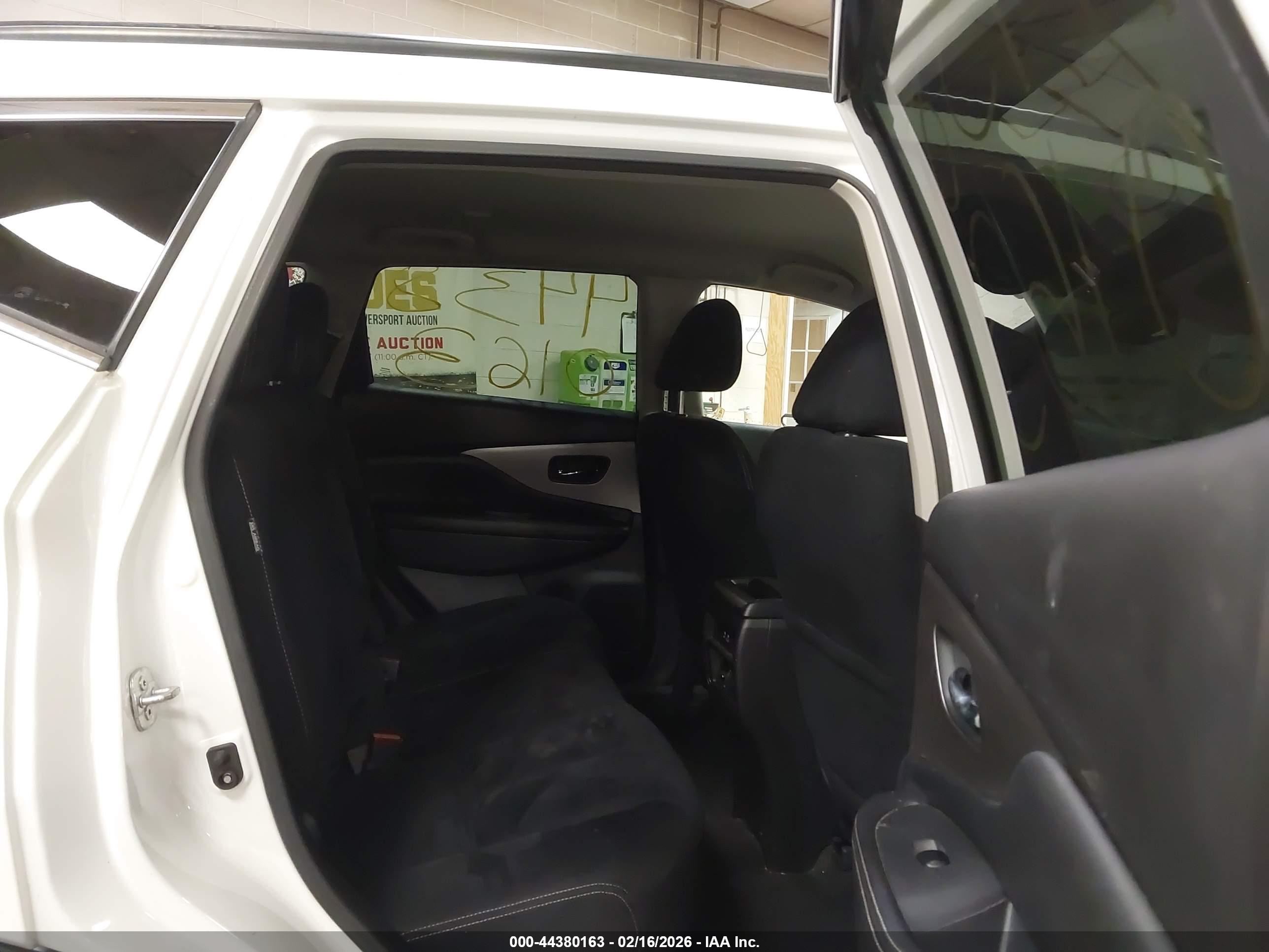 NISSAN MURANO image 8
