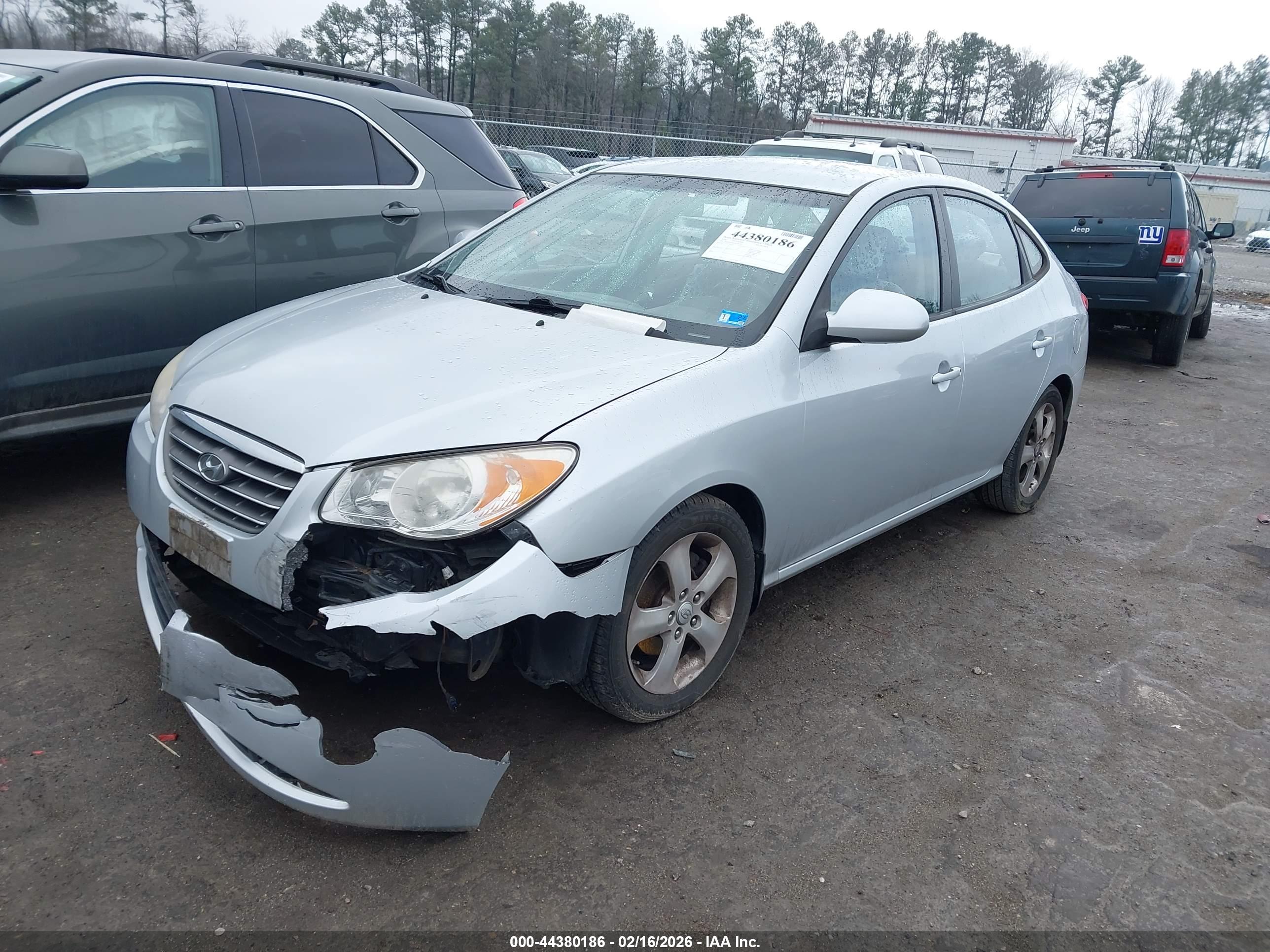 HYUNDAI ELANTRA image 2
