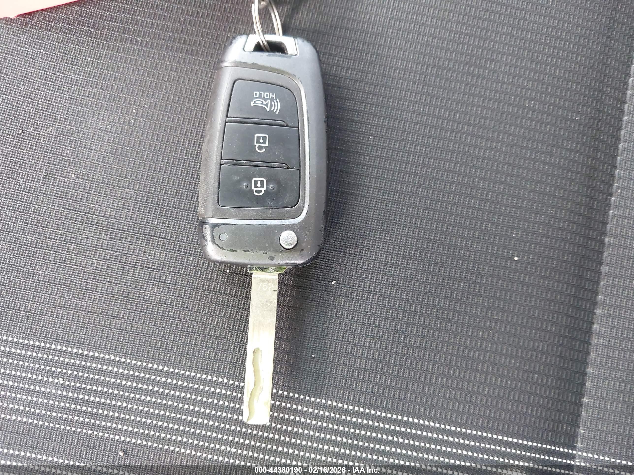 HYUNDAI VENUE image 11