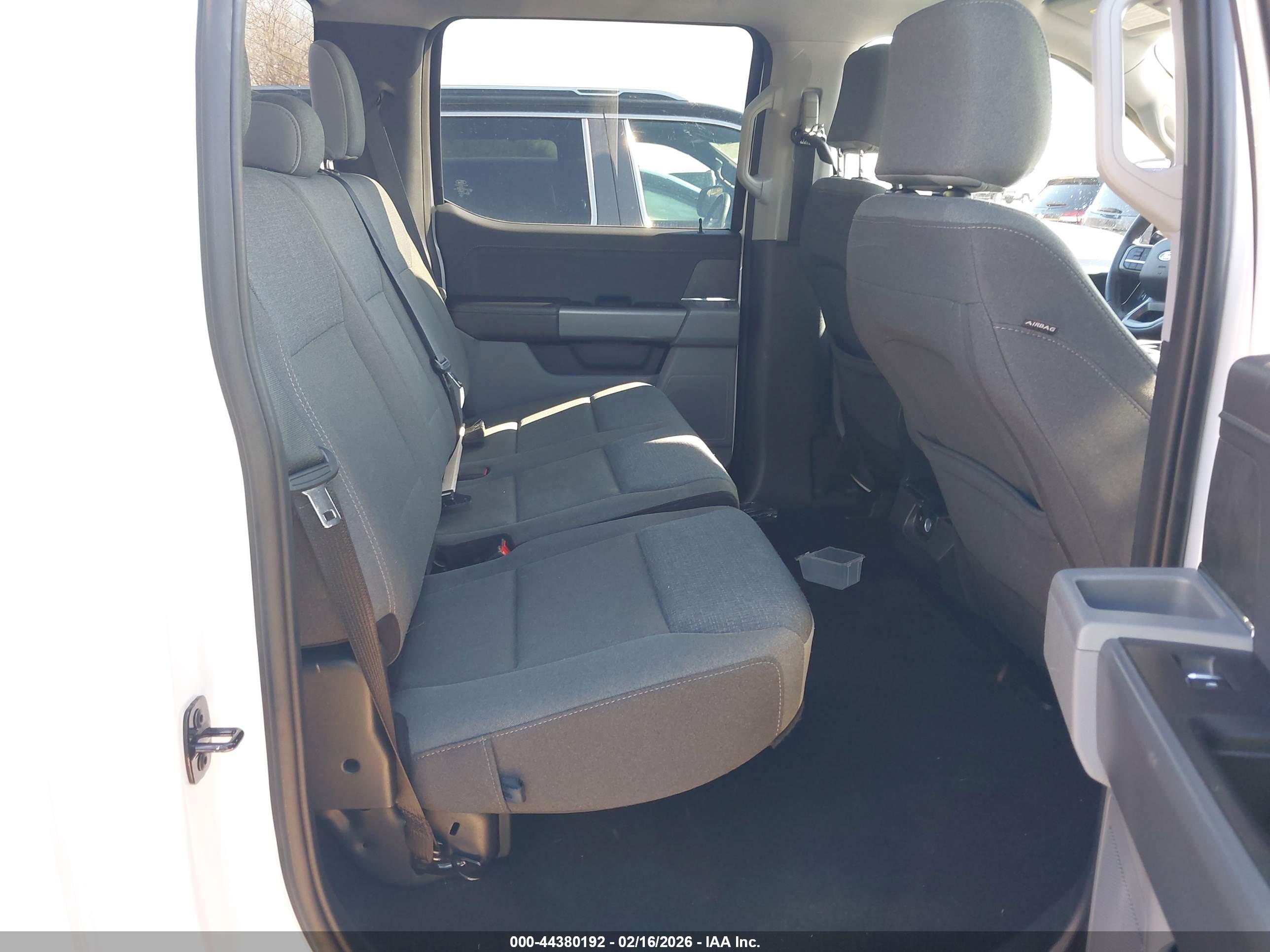 FORD F-150 image 8