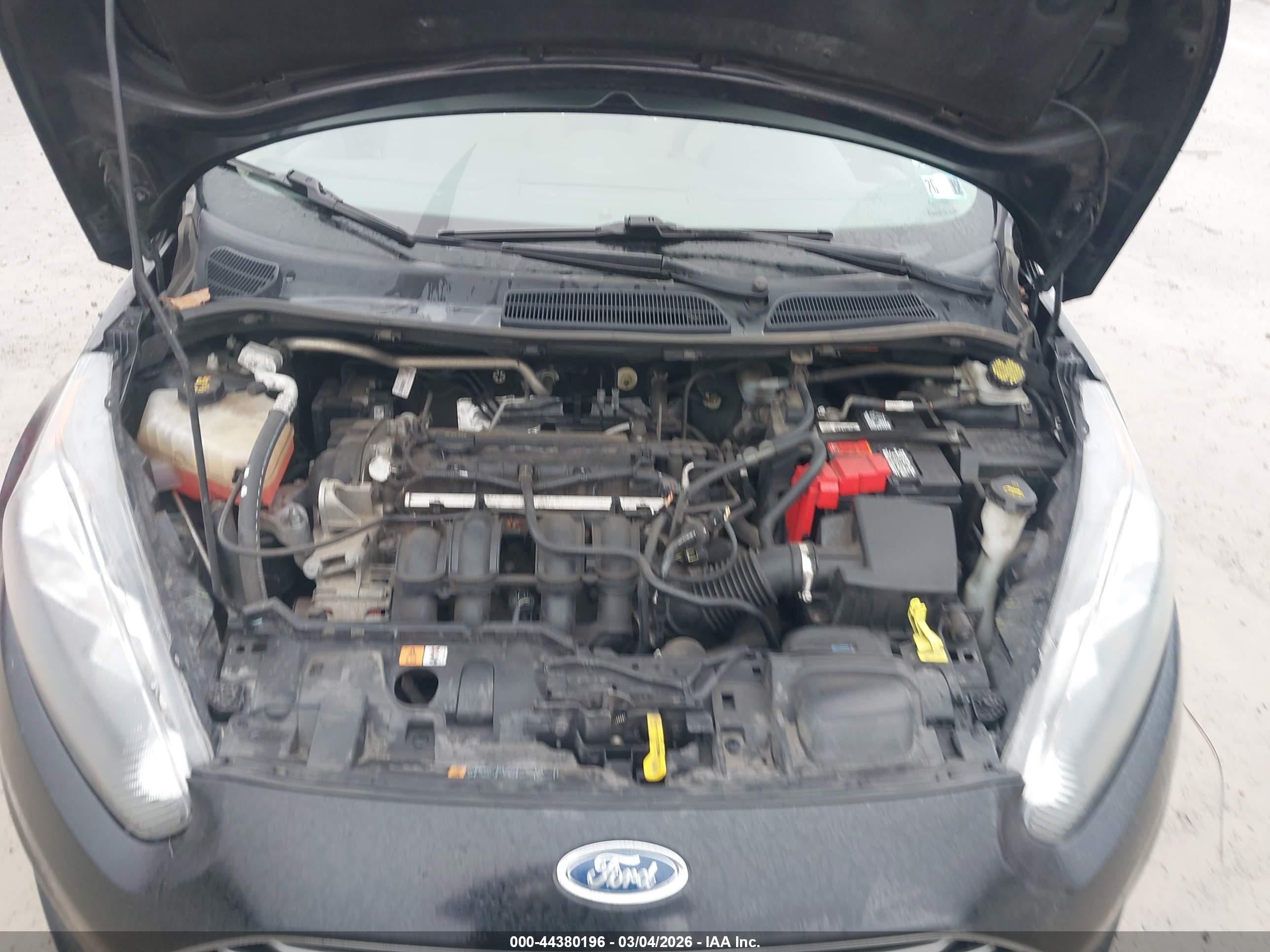 FORD FIESTA image 10