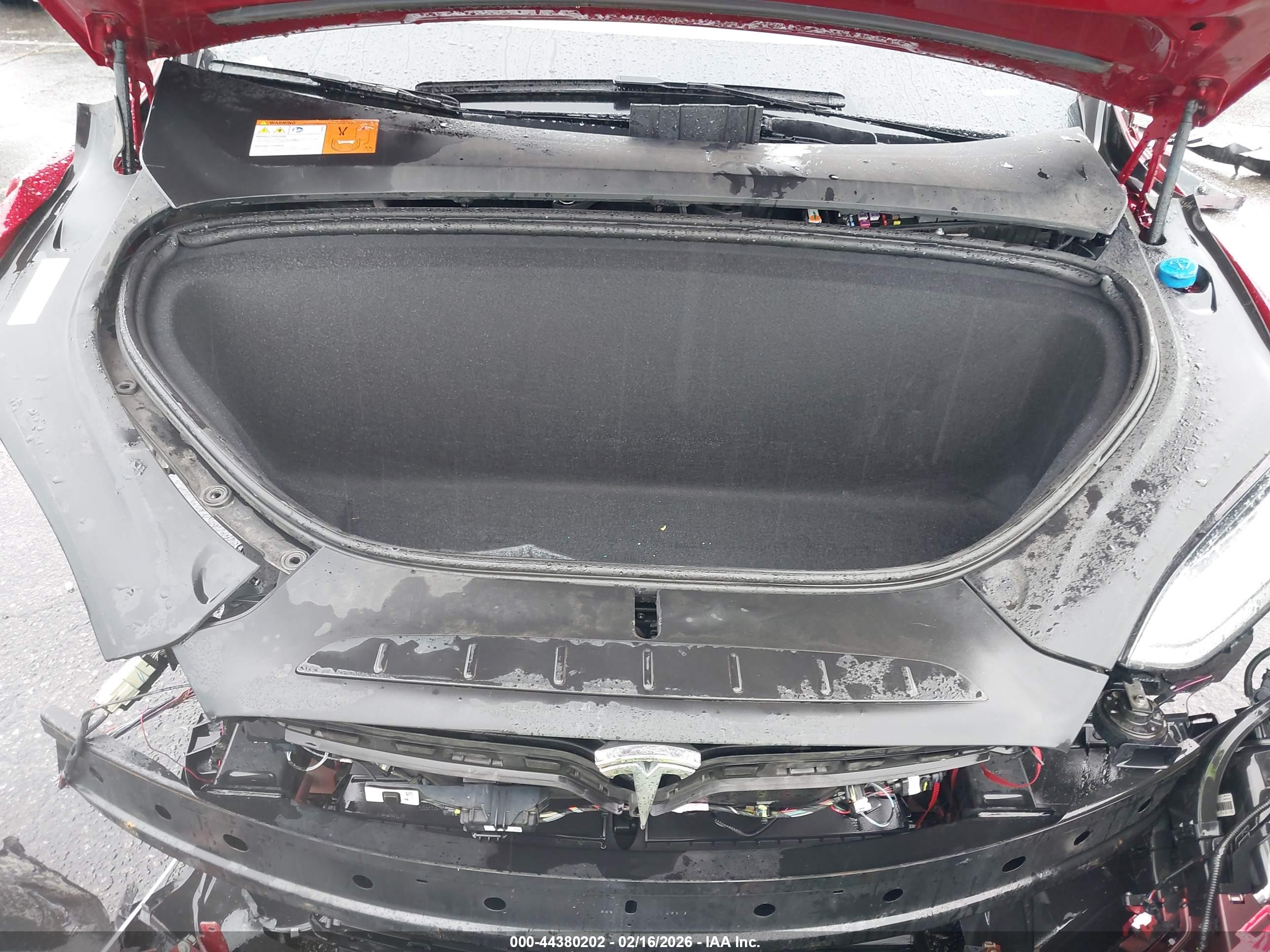 TESLA MODEL image 10