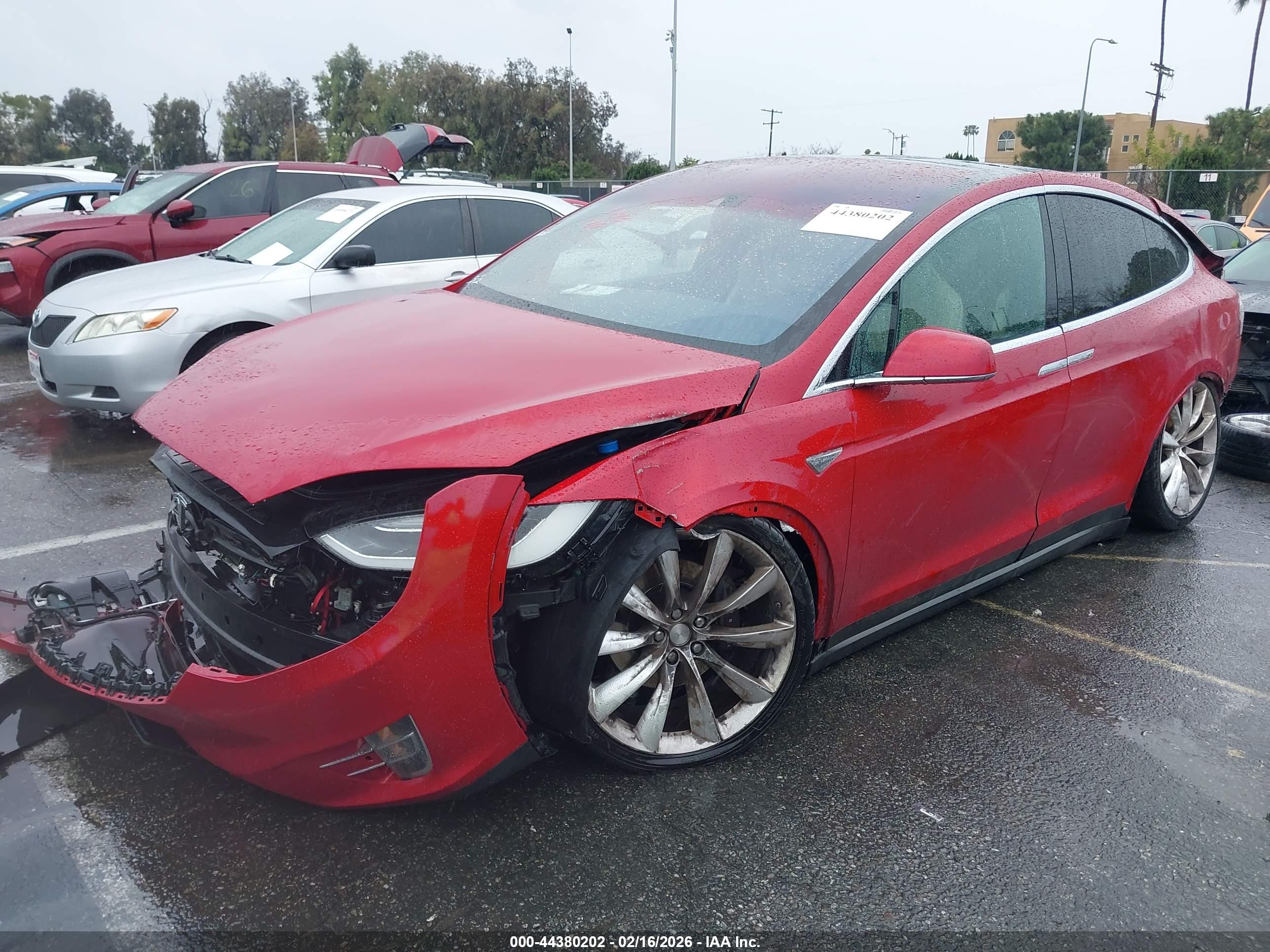 TESLA MODEL image 2