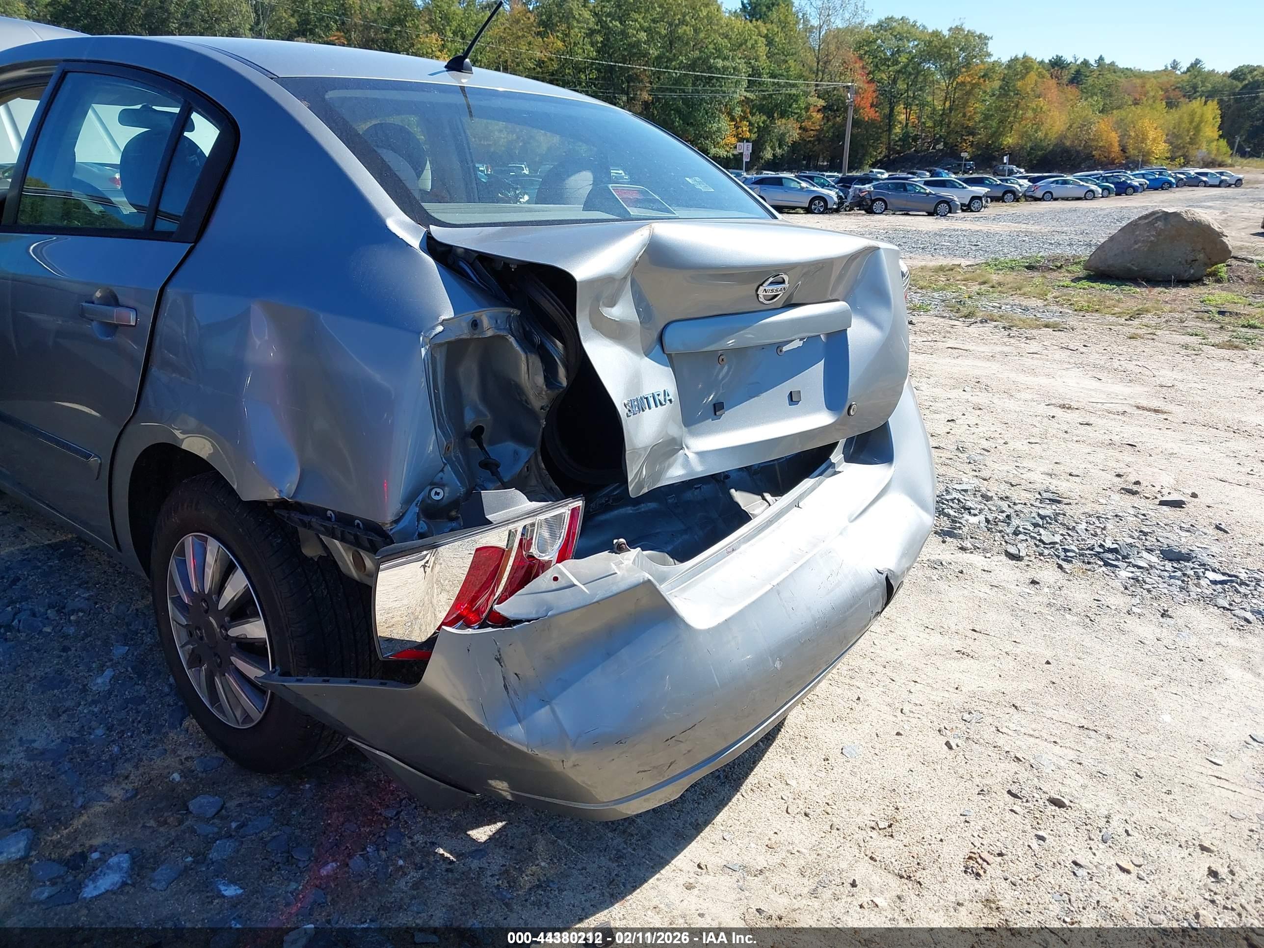 NISSAN SENTRA image 6