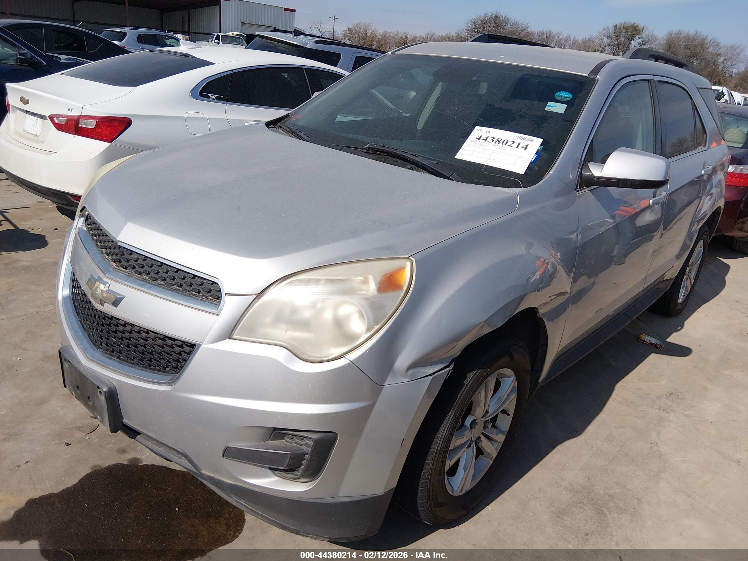 CHEVROLET EQUINOX image 2