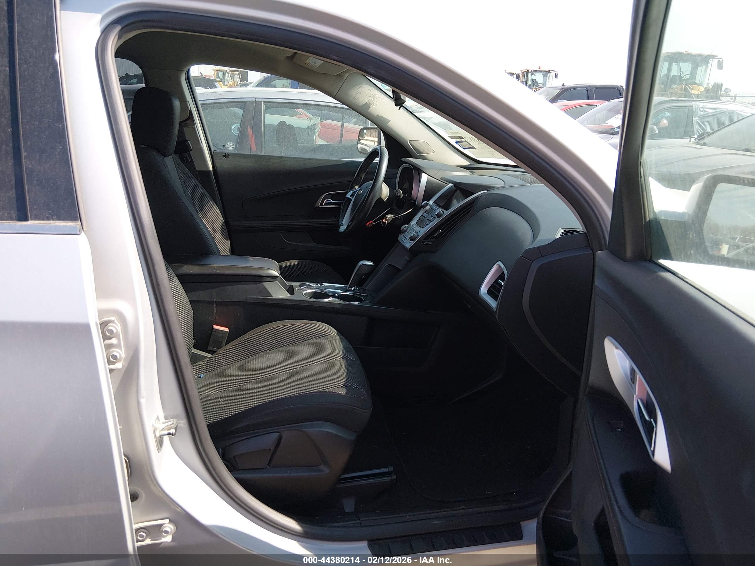 CHEVROLET EQUINOX image 5