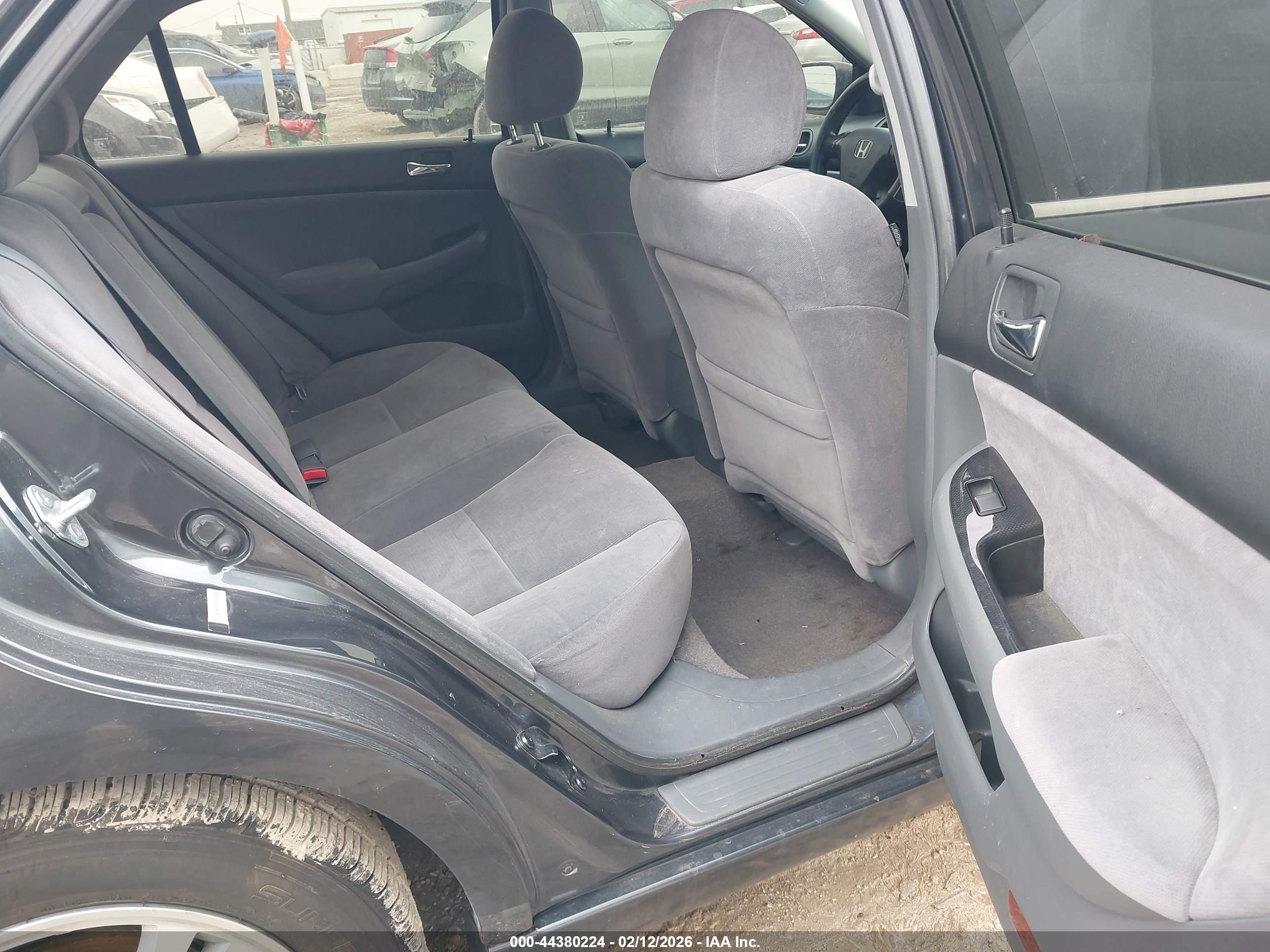 HONDA ACCORD image 8