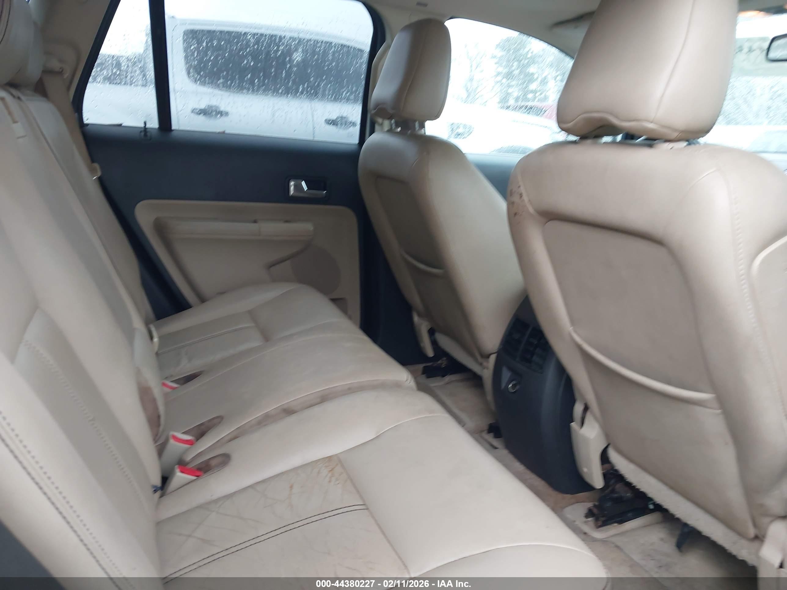 FORD EDGE image 8