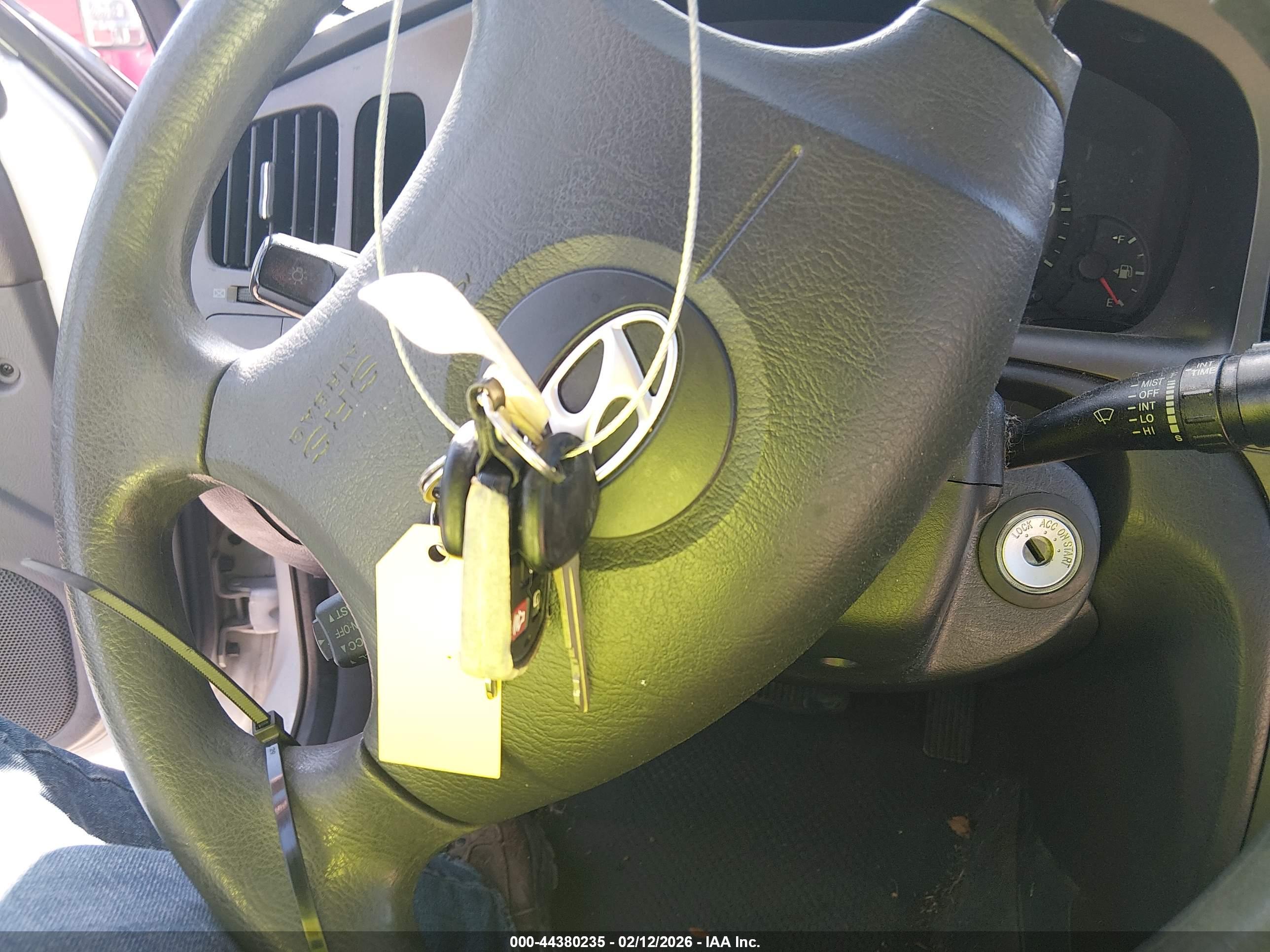 HYUNDAI ELANTRA image 11