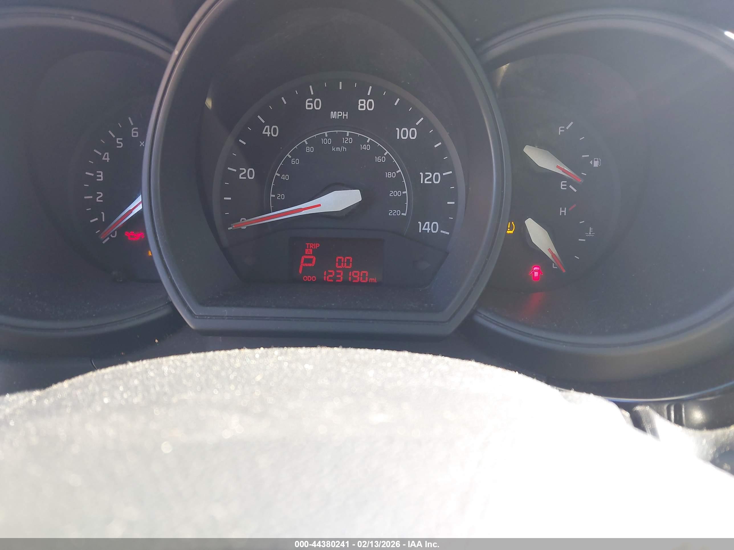 KIA RIO image 7