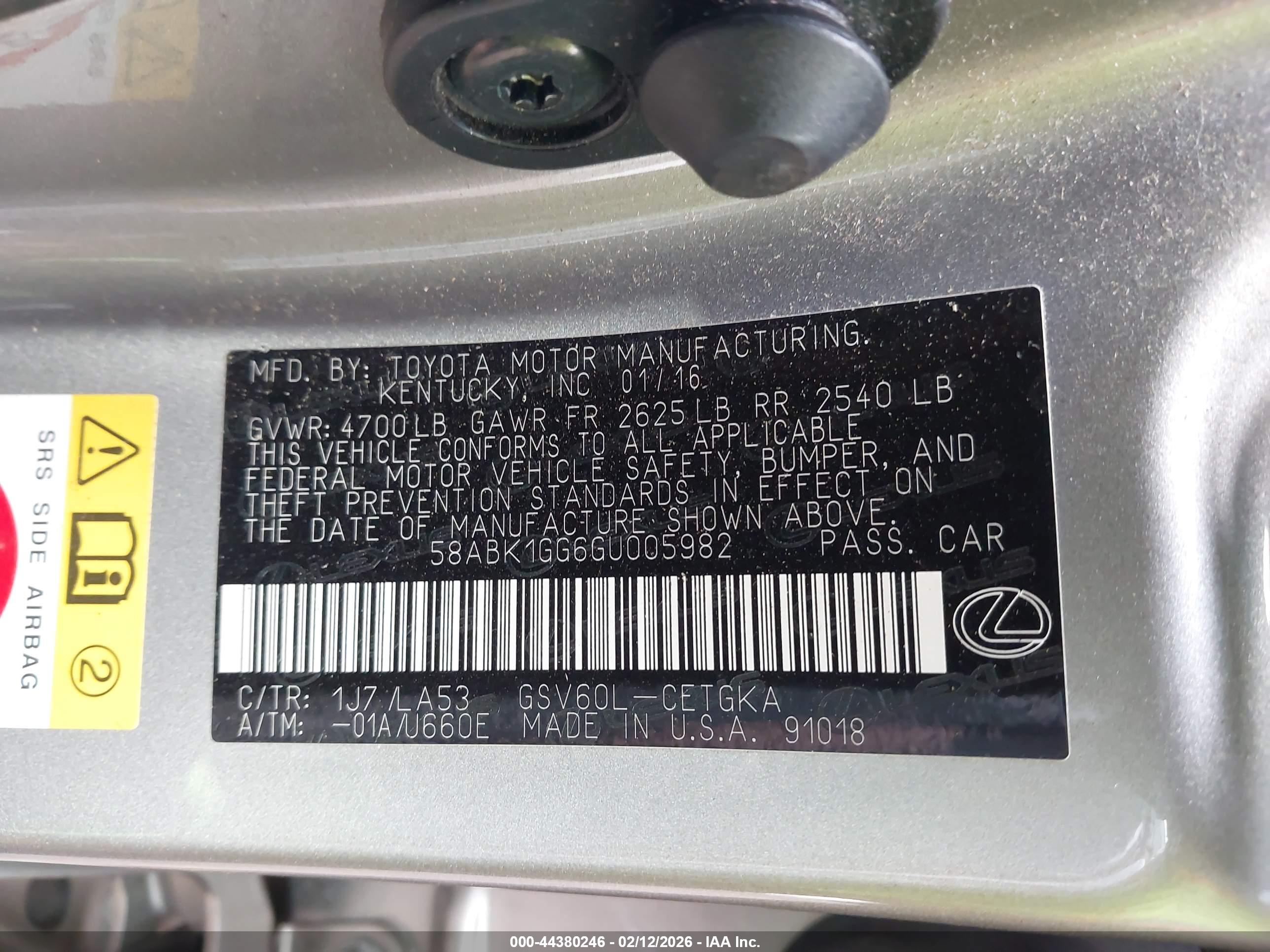 LEXUS ES image 9