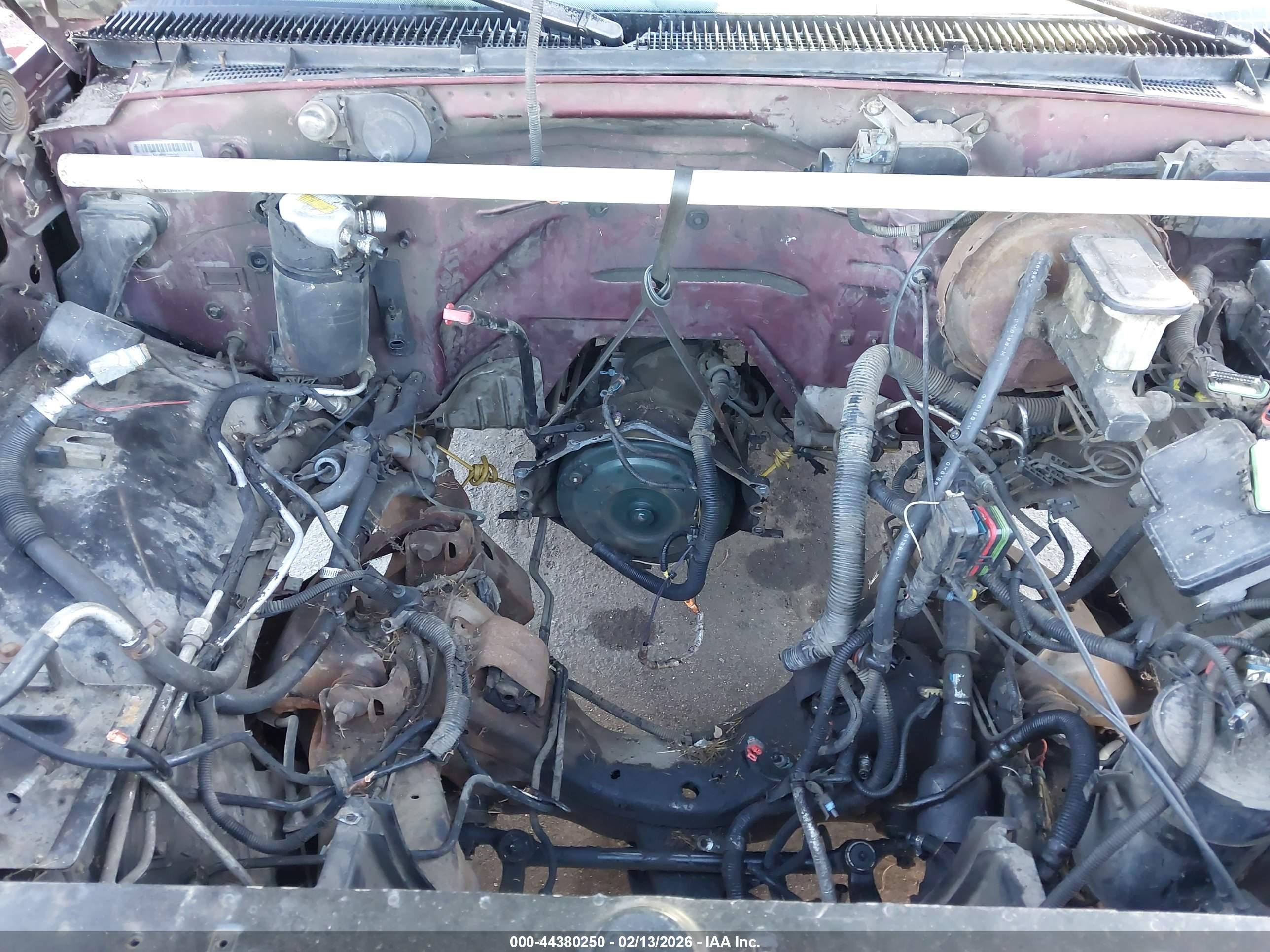CHEVROLET SUBURBAN image 10