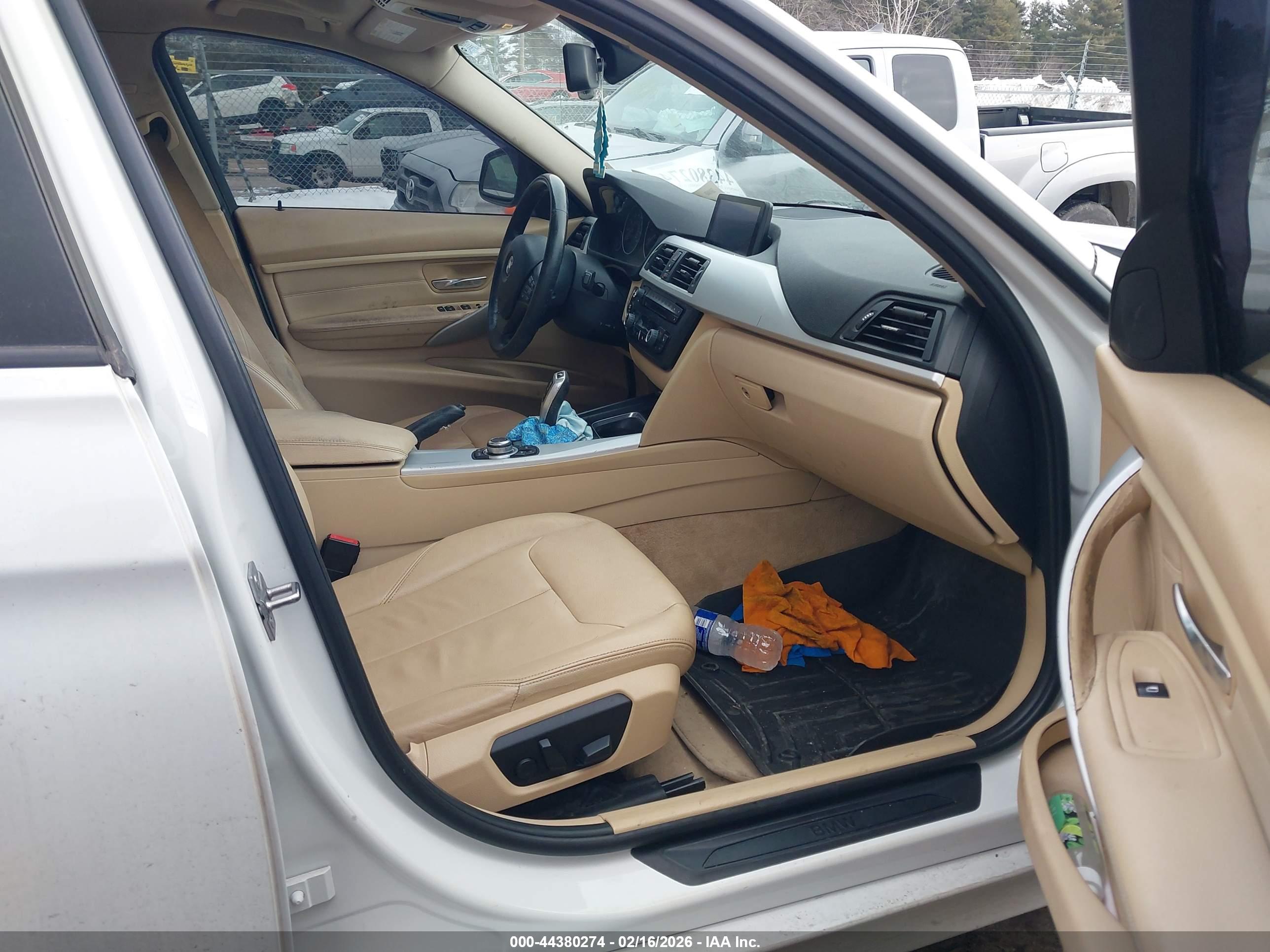 BMW 328I image 5