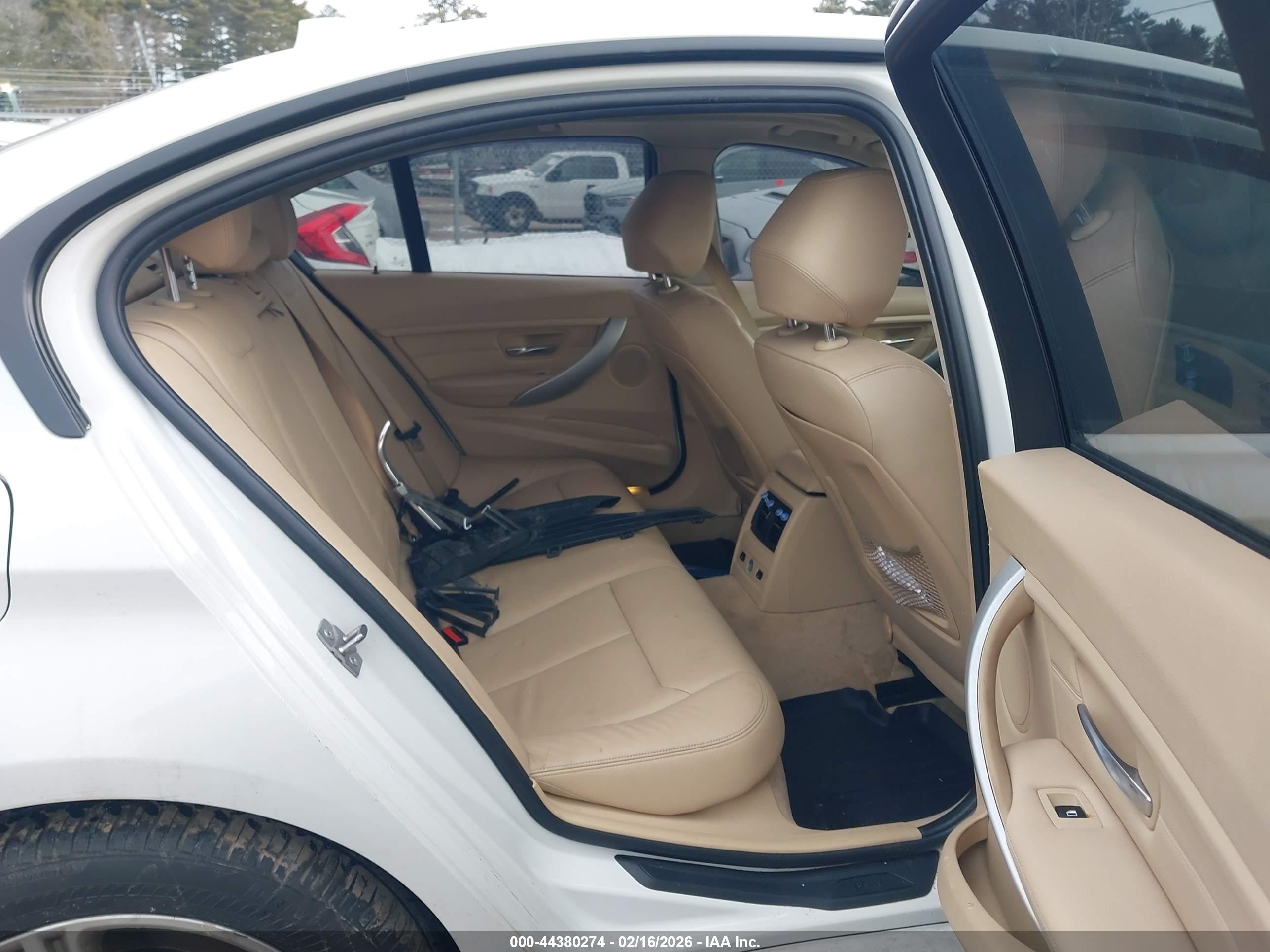 BMW 328I image 8