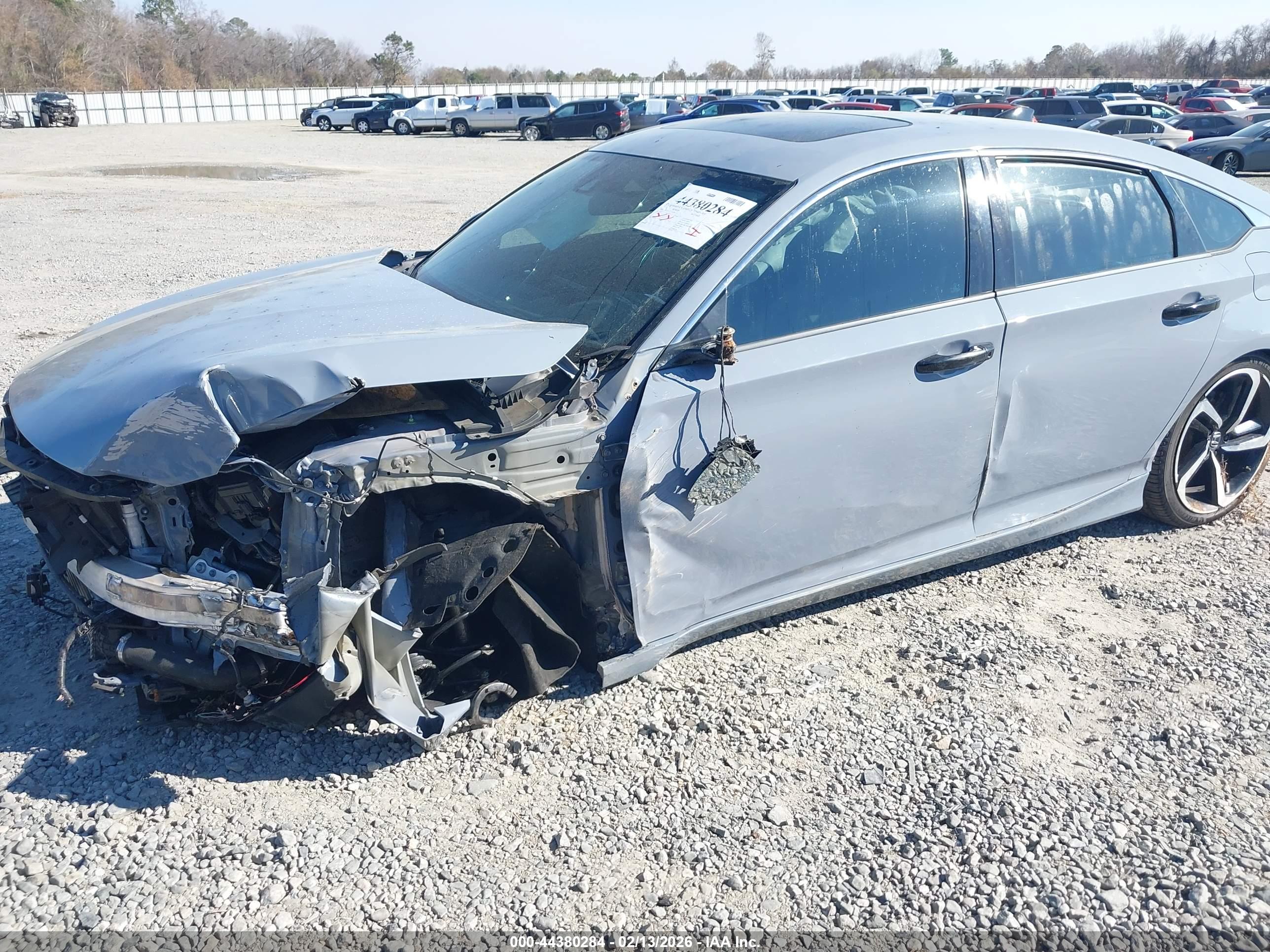 HONDA ACCORD image 6