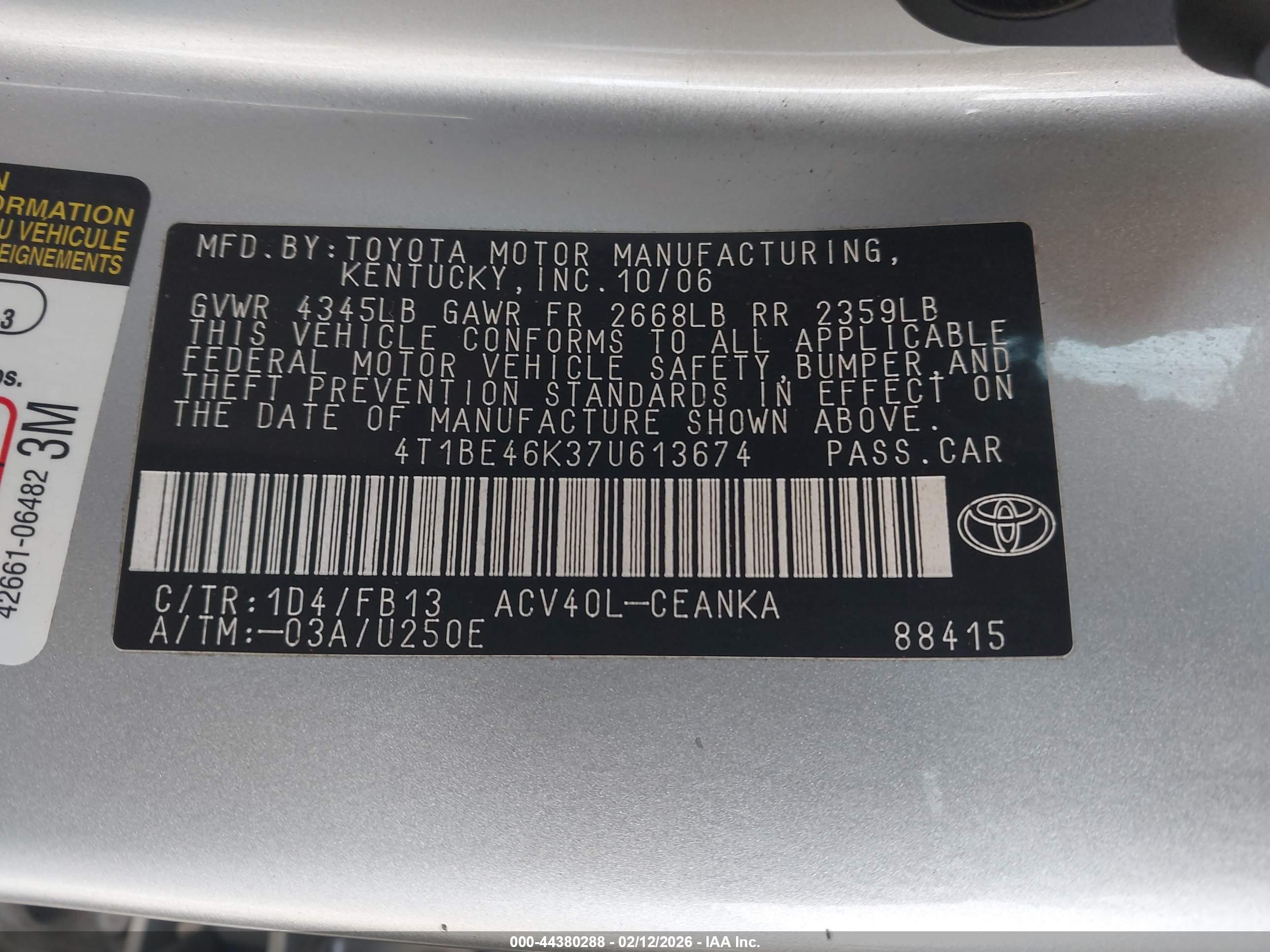 TOYOTA CAMRY image 9