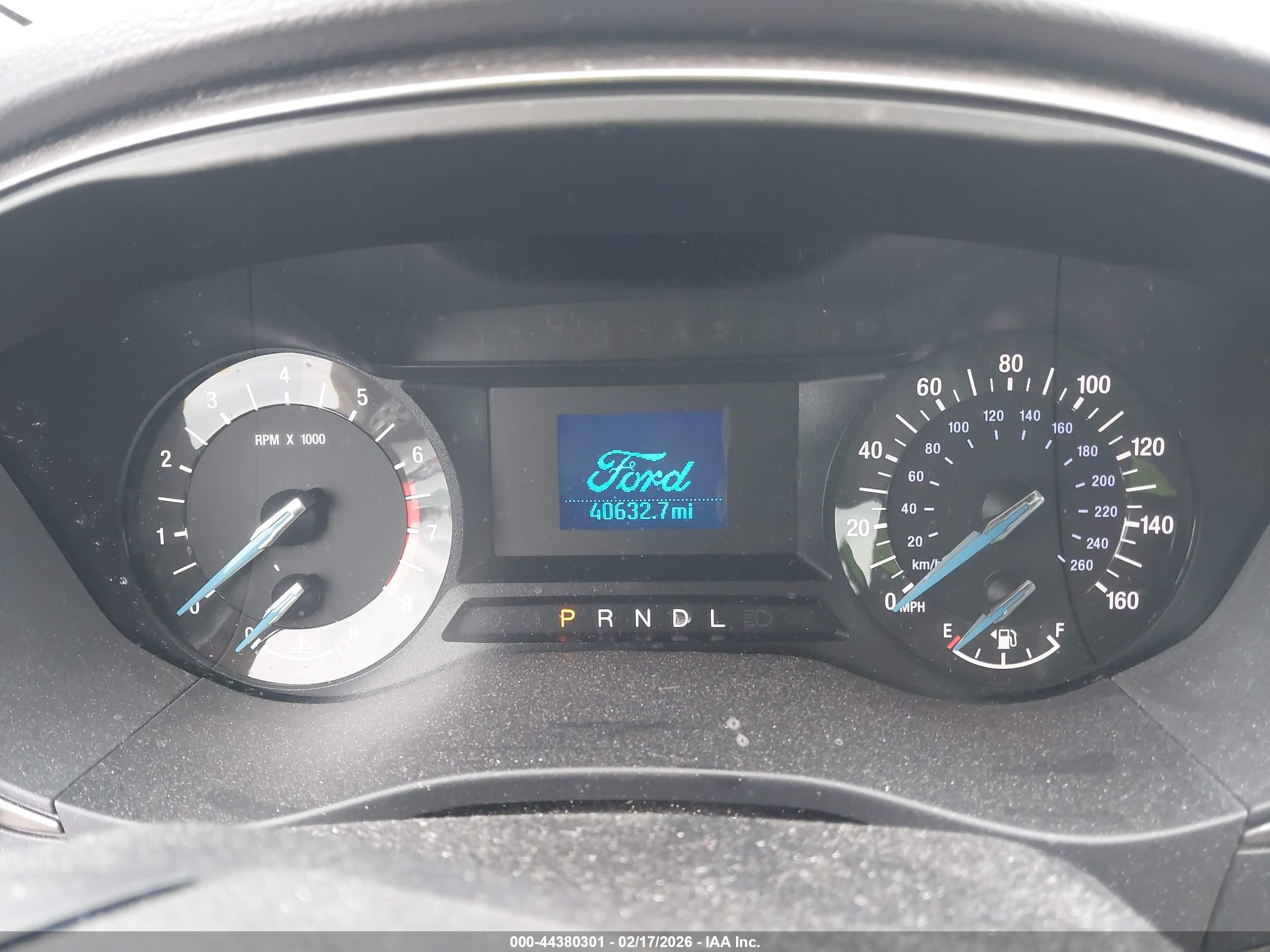 FORD FUSION image 7
