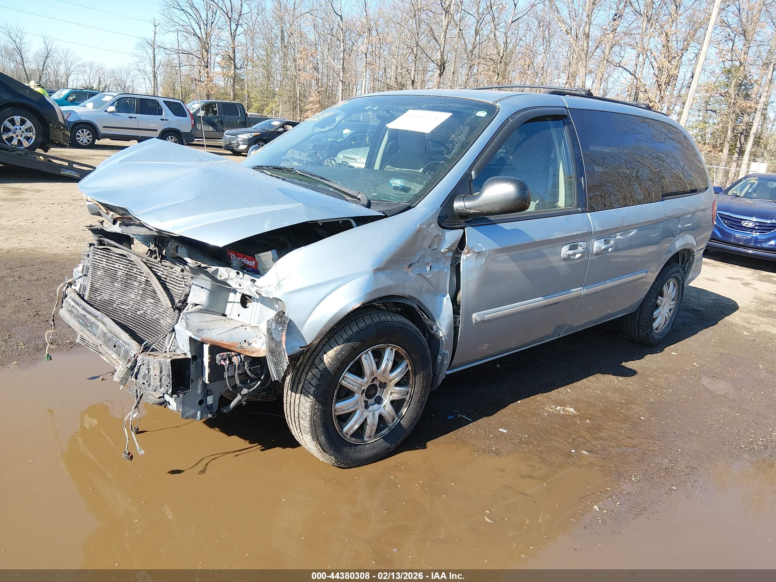 CHRYSLER TOWN image 2