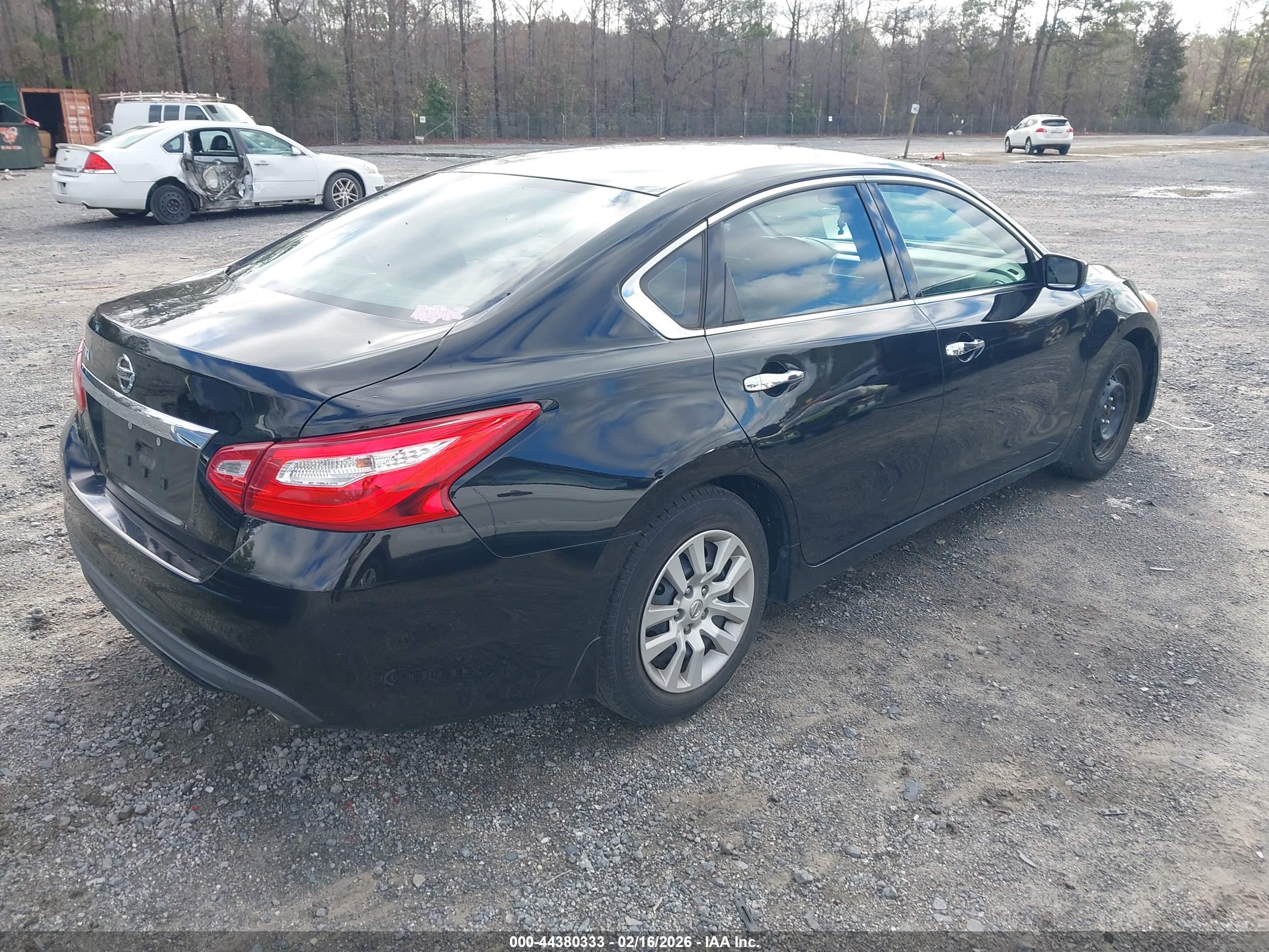 NISSAN ALTIMA image 4