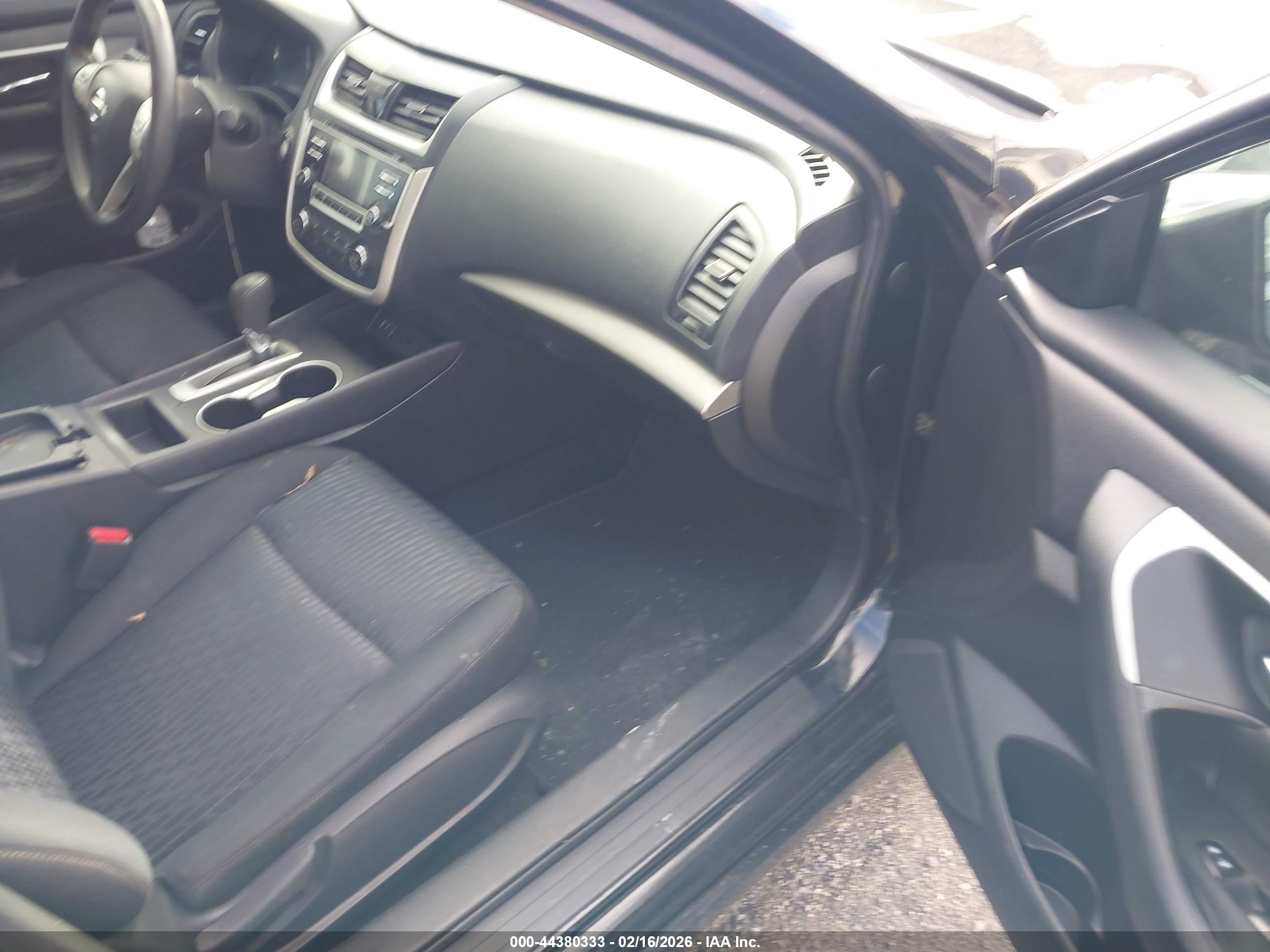 NISSAN ALTIMA image 5