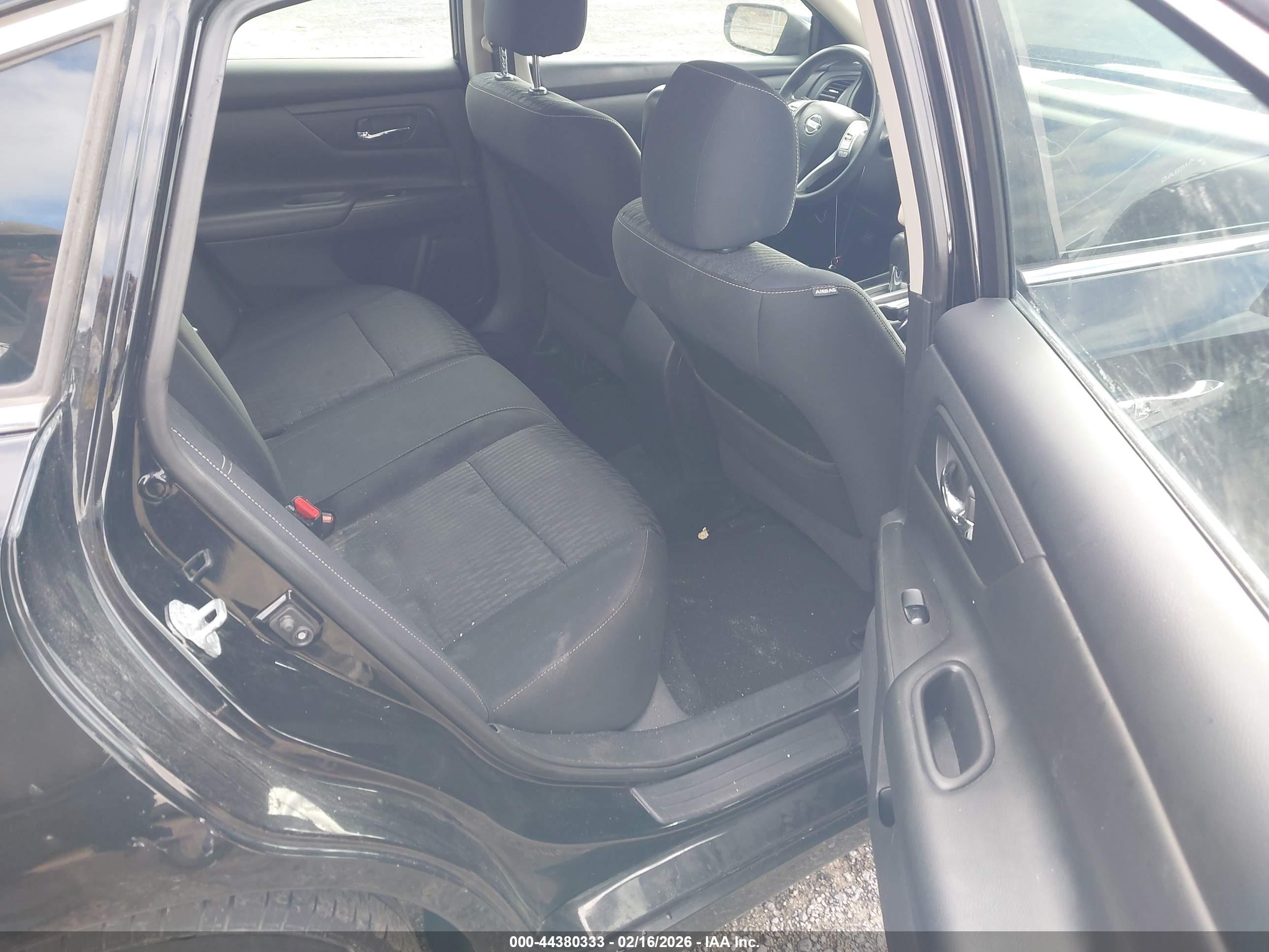NISSAN ALTIMA image 8