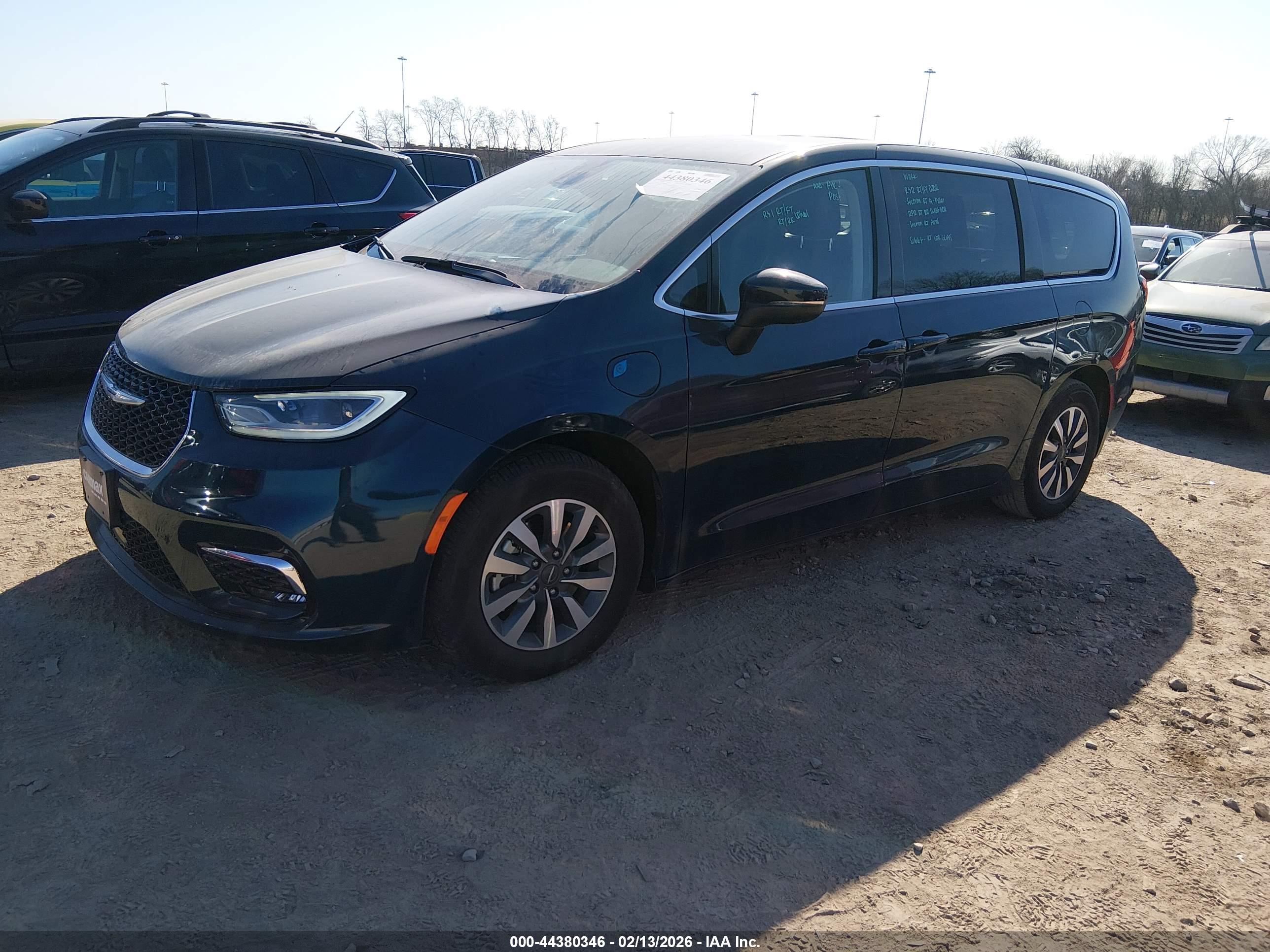 CHRYSLER PACIFICA image 2