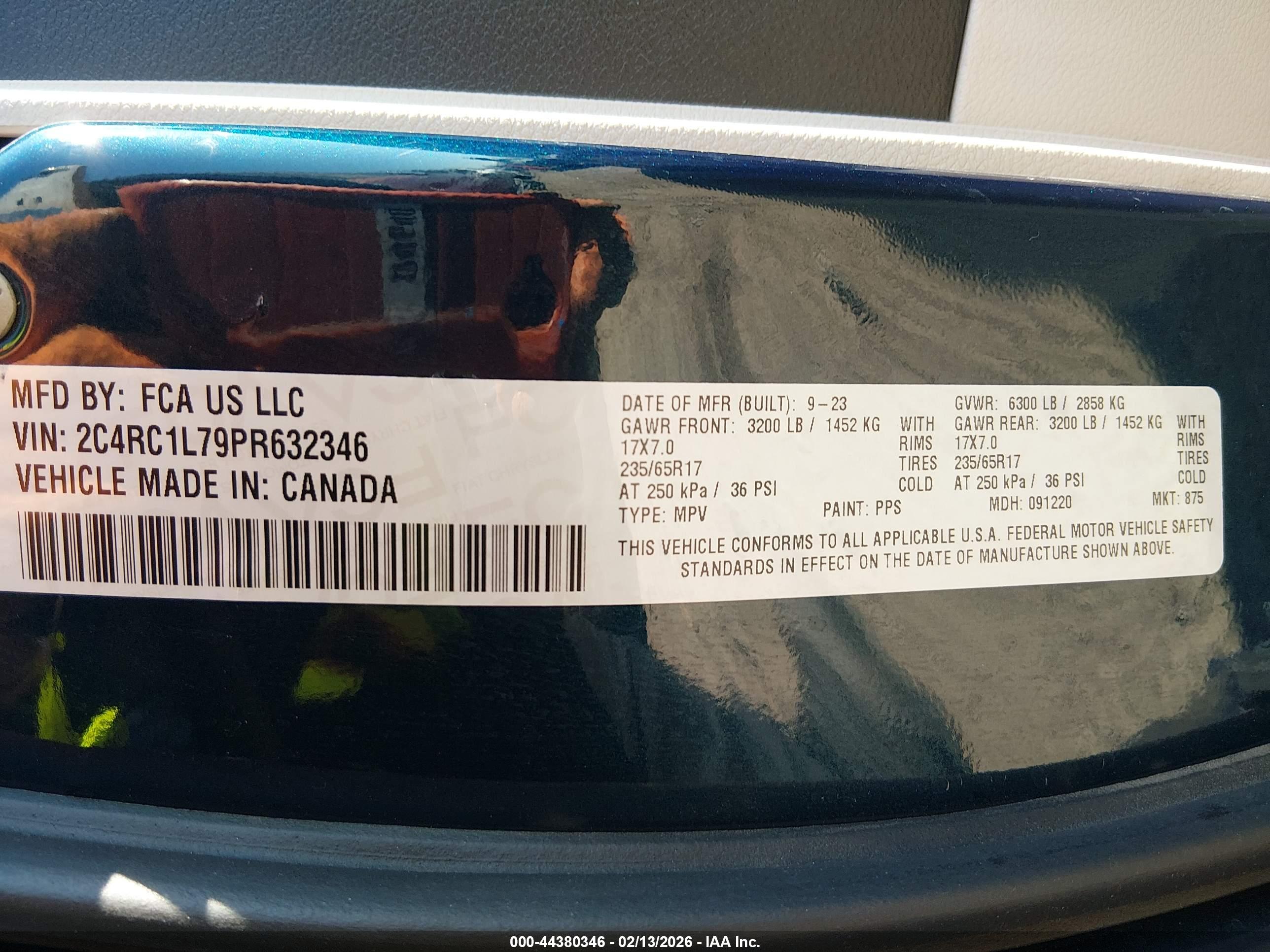 CHRYSLER PACIFICA image 9